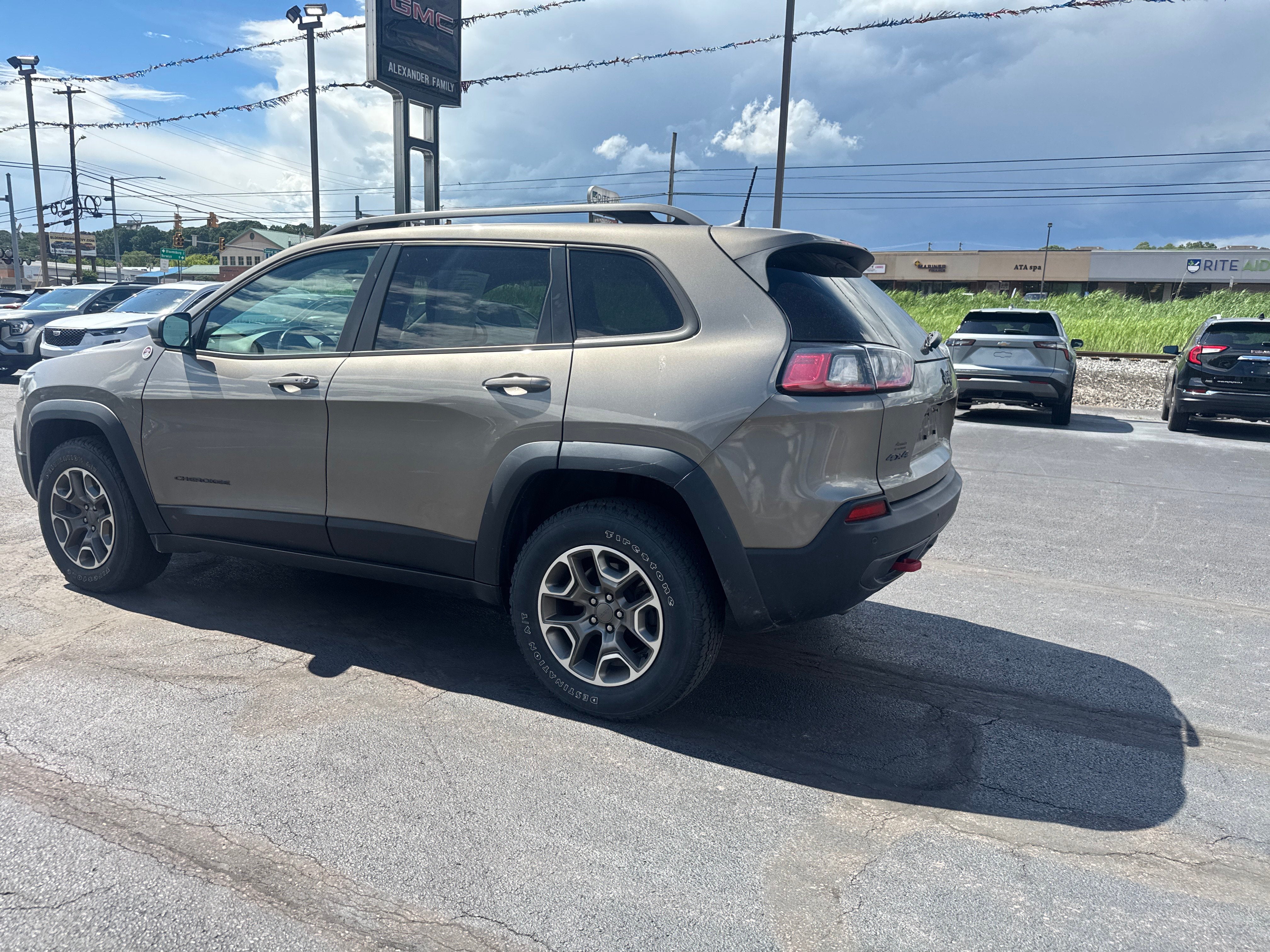2020 Jeep Cherokee Trailhawk