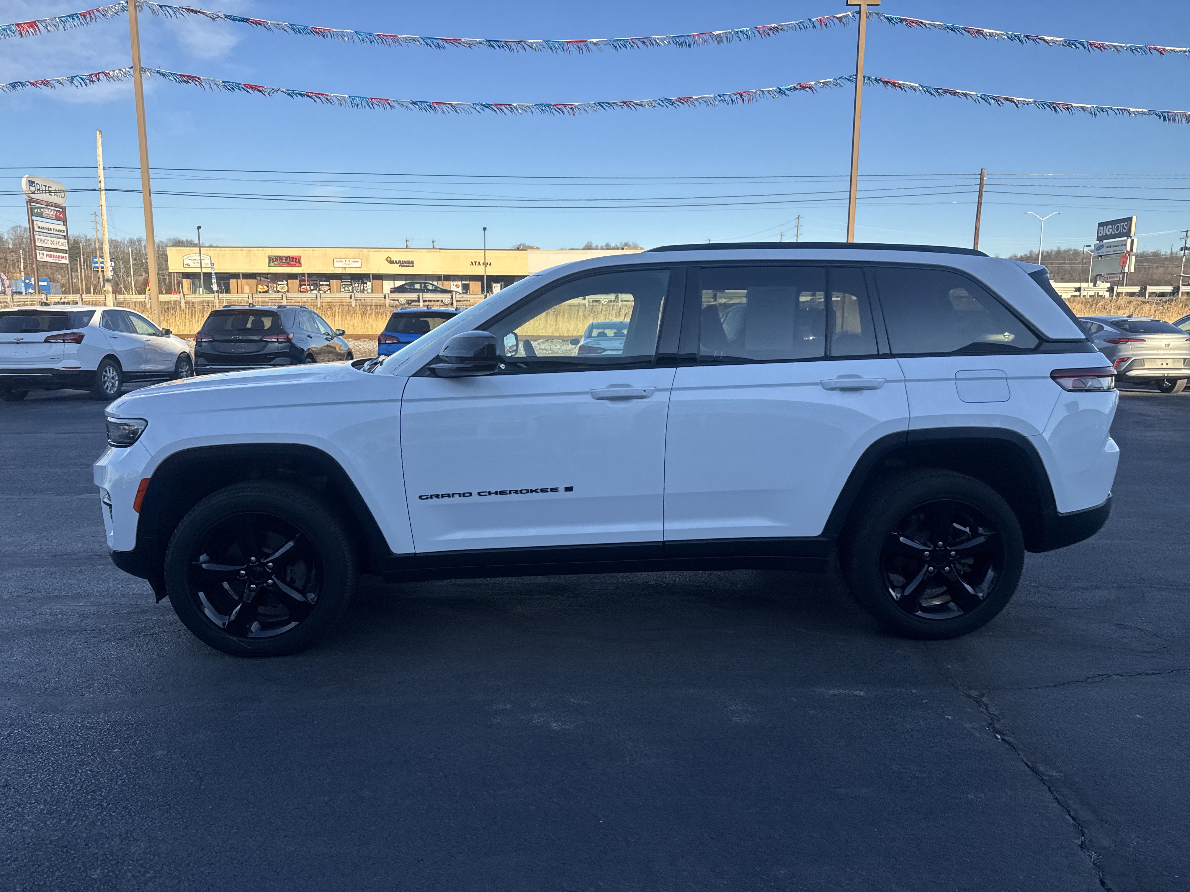 2023 Jeep Grand Cherokee Altitude