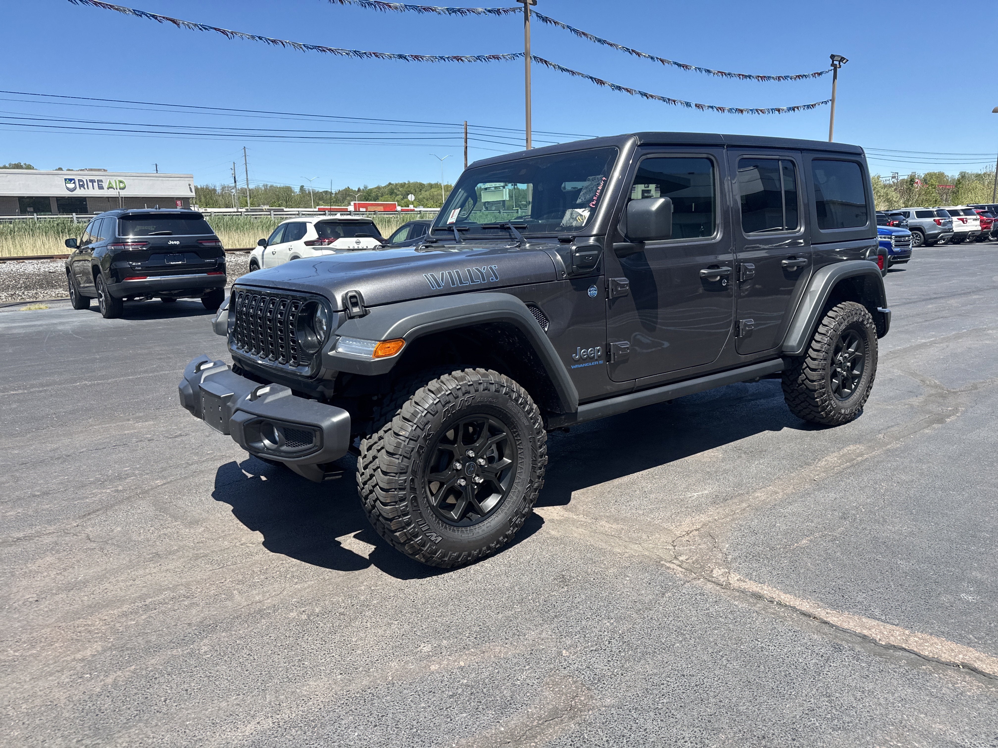 2025 Jeep Wrangler 4xe Willys
