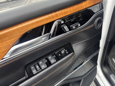 2023 Jeep Grand Wagoneer L Series III