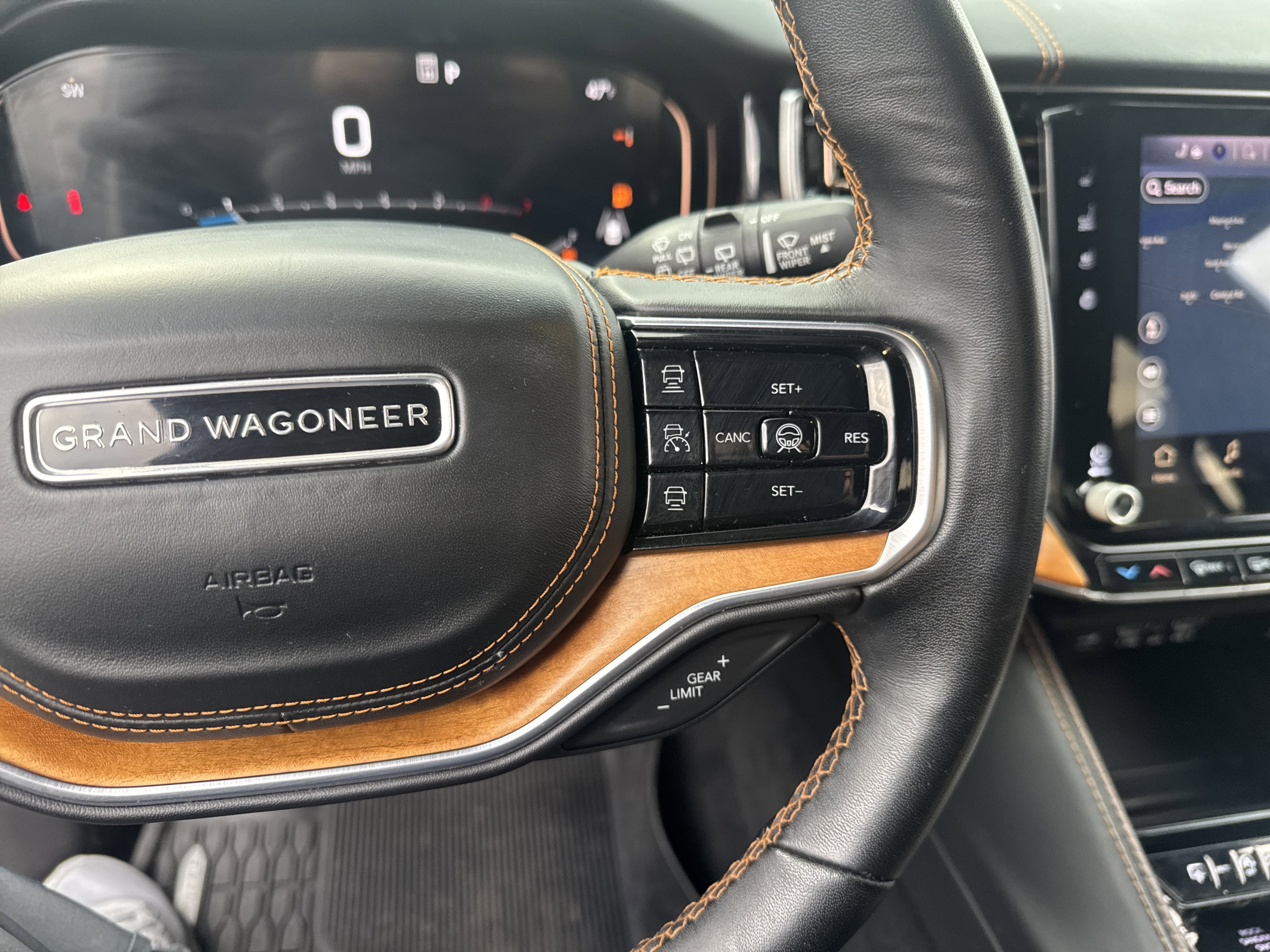 2023 Jeep Grand Wagoneer L Series III