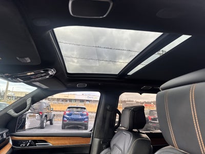 2023 Jeep Grand Wagoneer L Series III