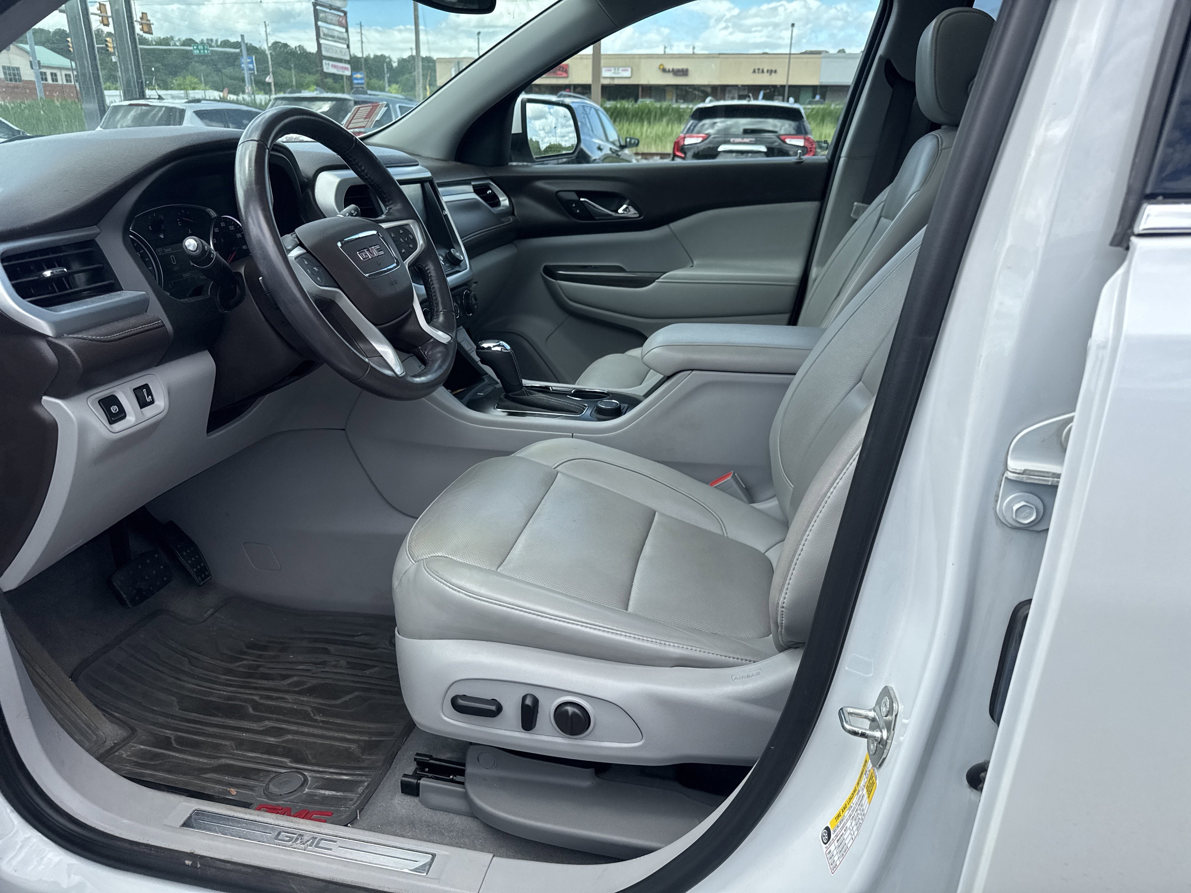 2018 GMC Acadia SLT
