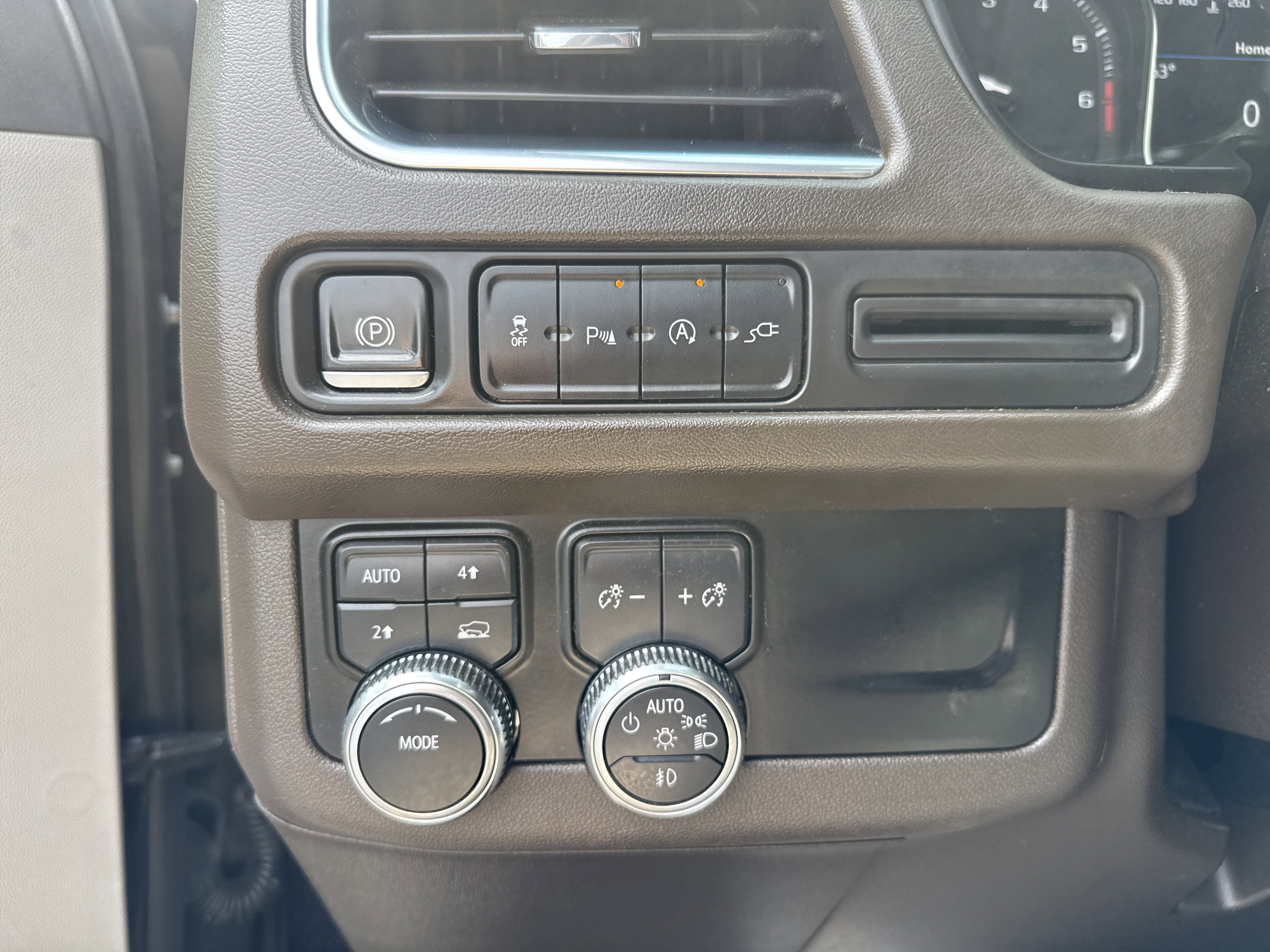 2021 GMC Yukon XL SLE