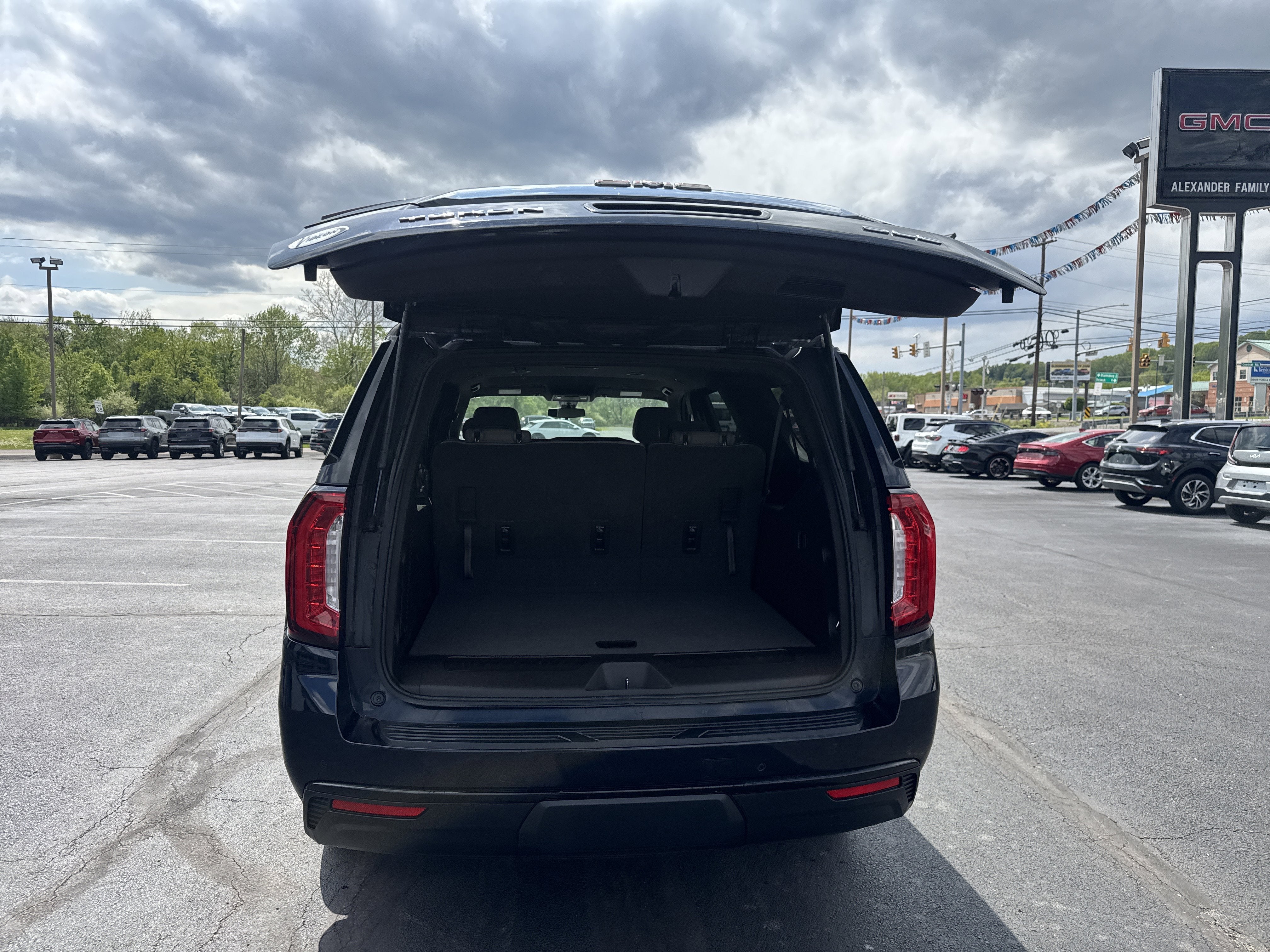 2021 GMC Yukon XL SLE
