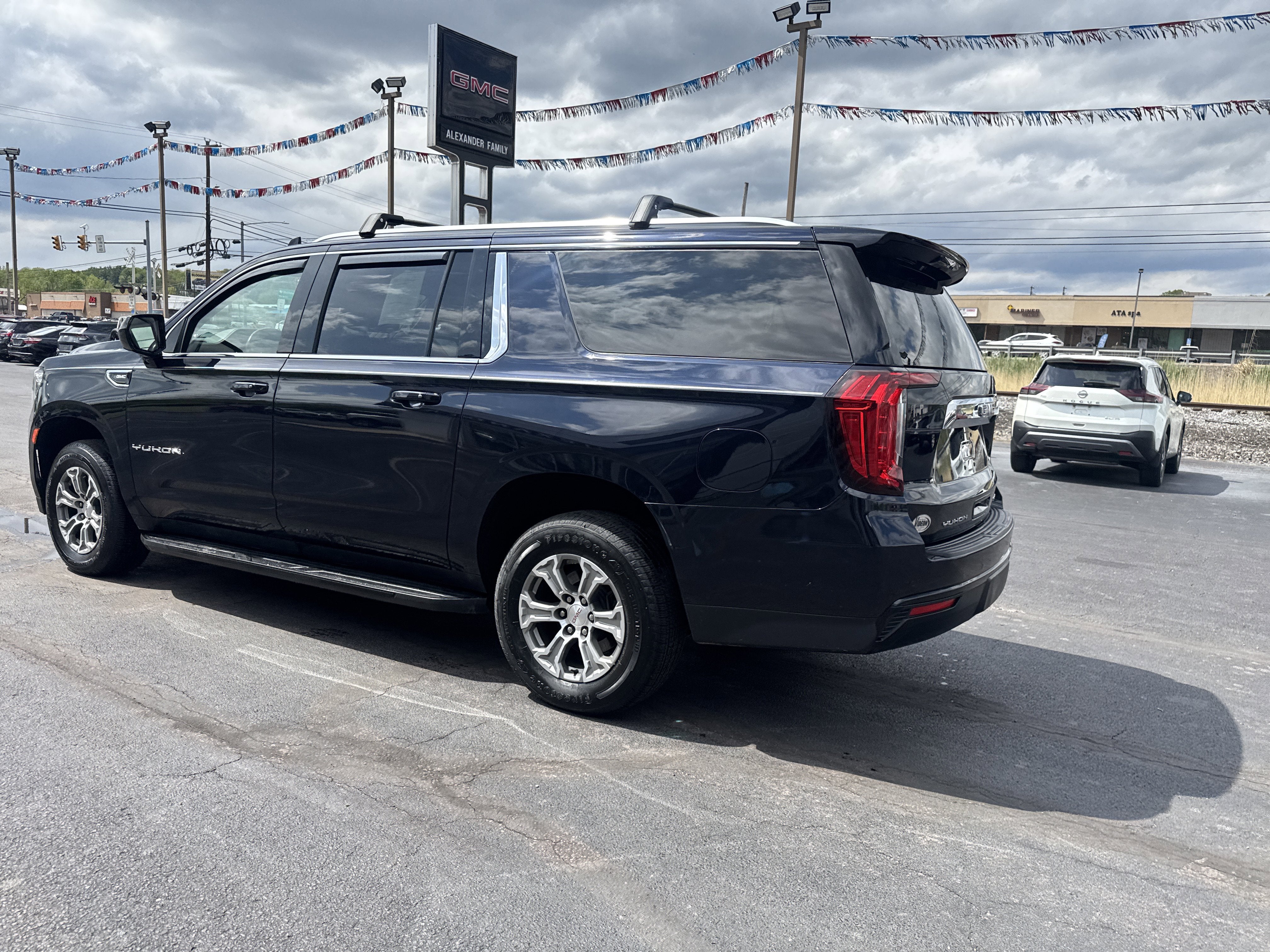 2021 GMC Yukon XL SLE
