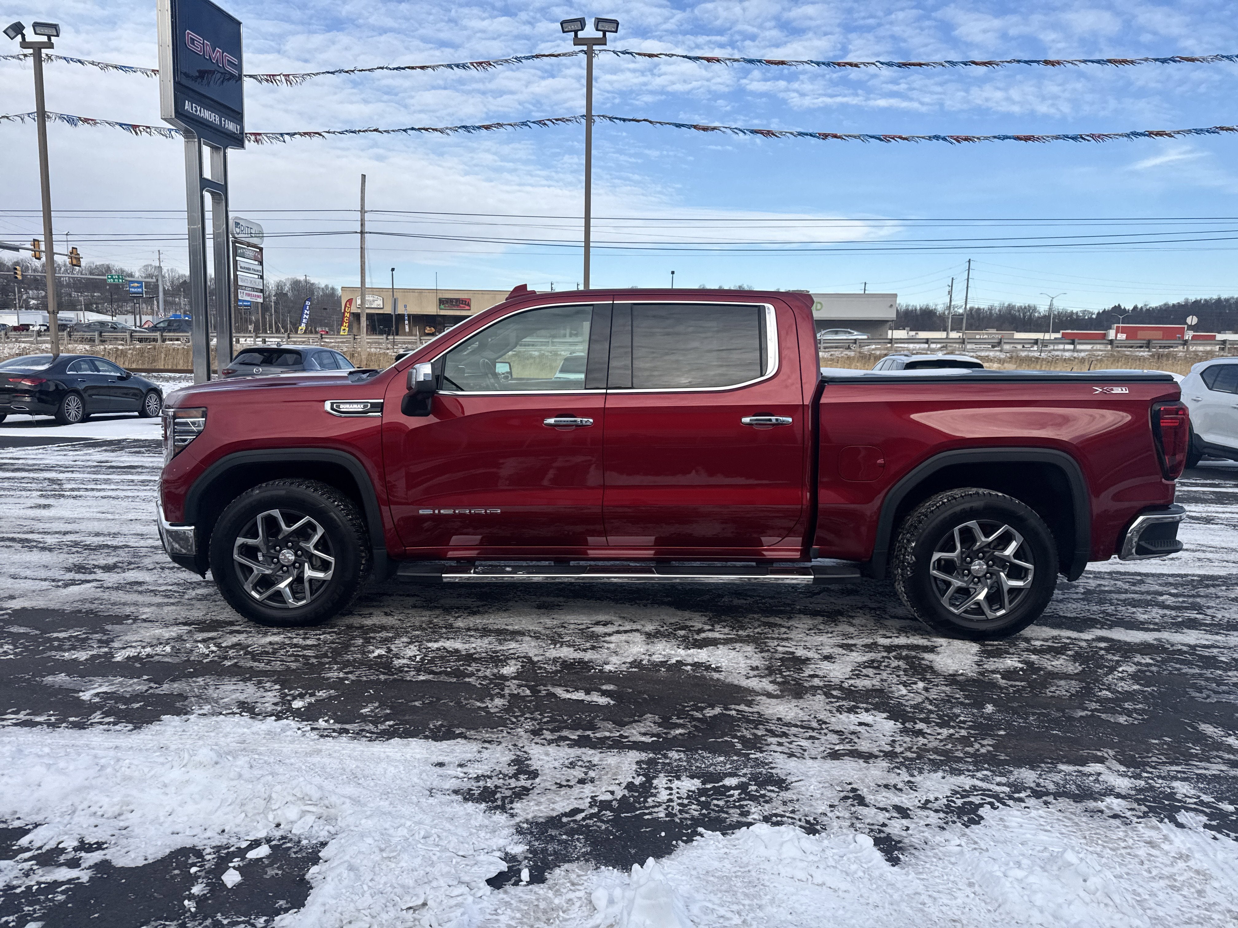 2023 GMC Sierra 1500 SLT
