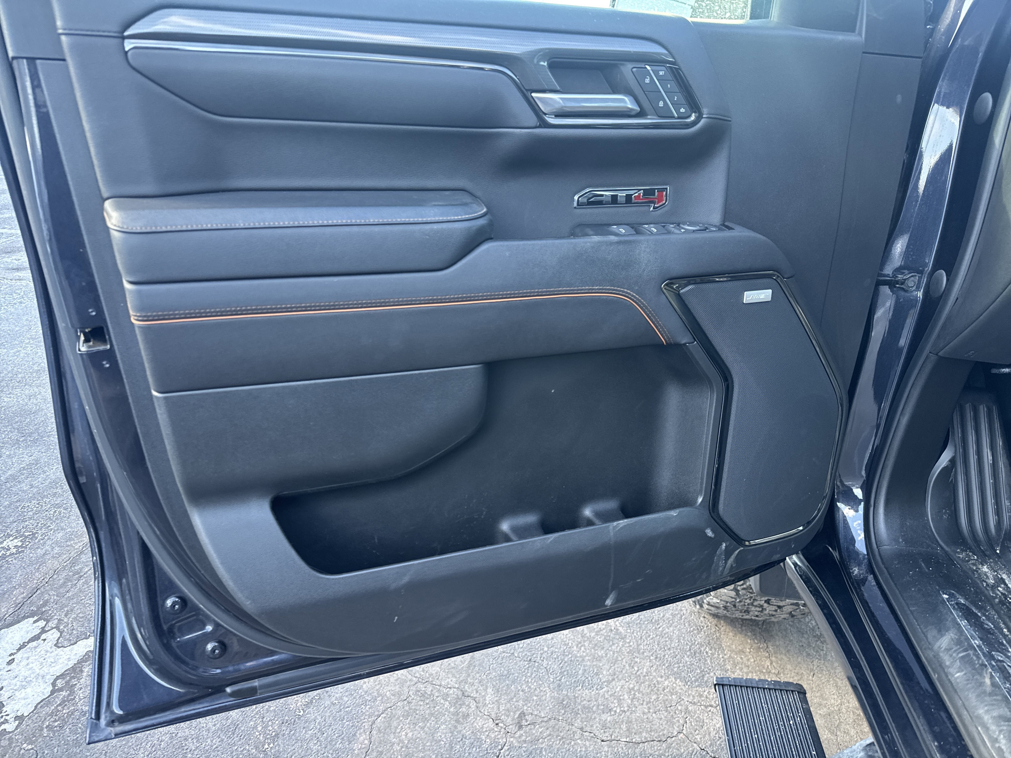 2023 GMC Sierra 1500 AT4