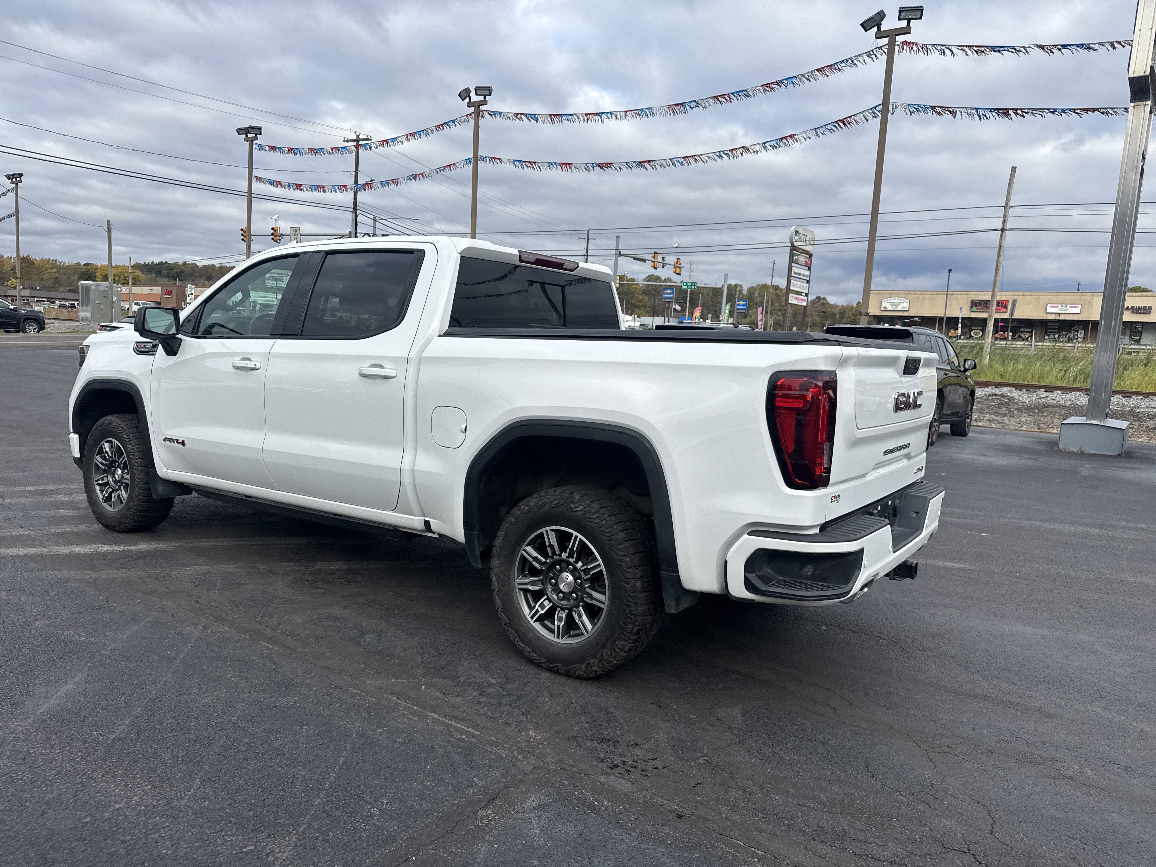 2024 GMC Sierra 1500 AT4