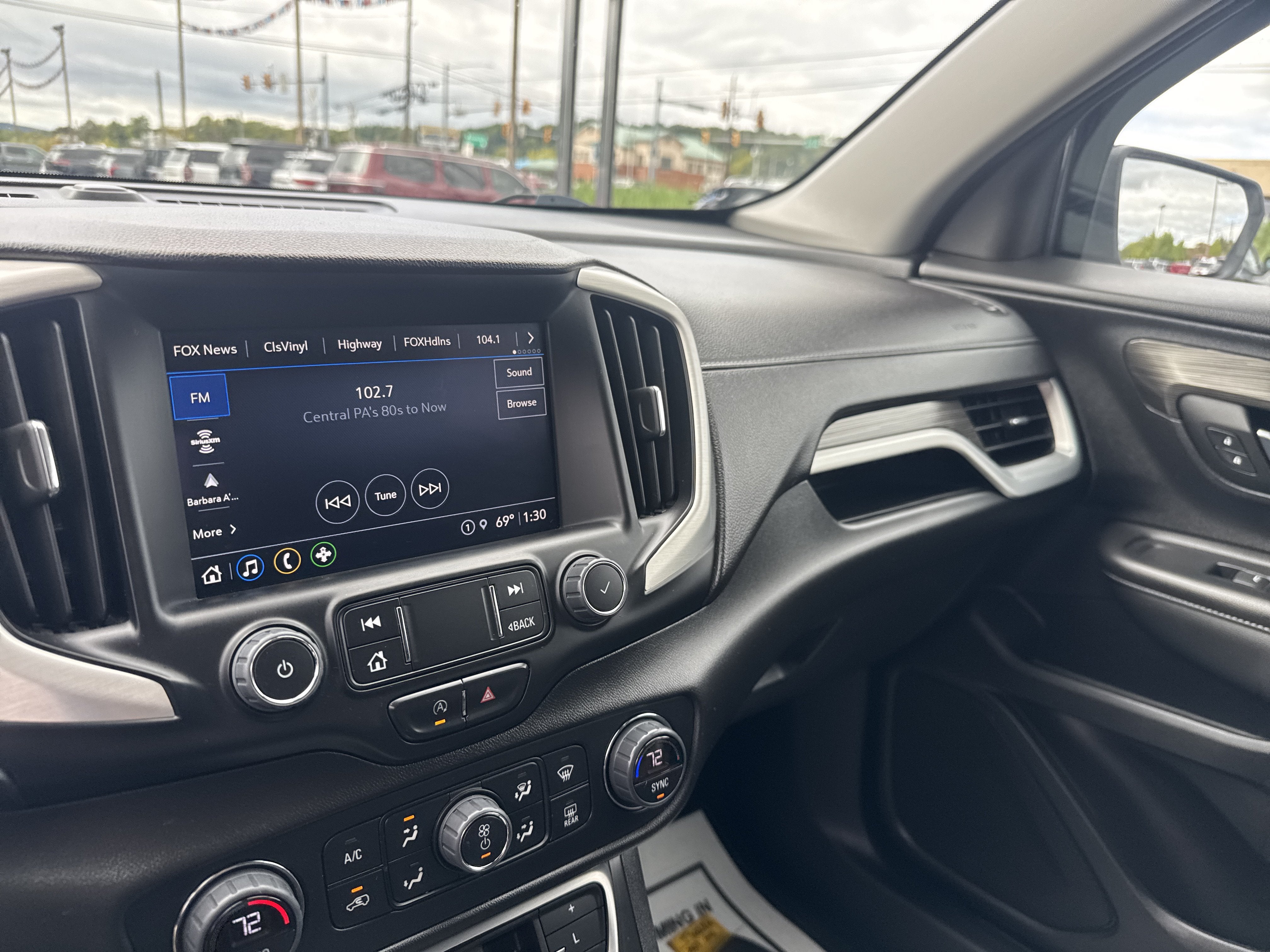 2023 GMC Terrain SLT