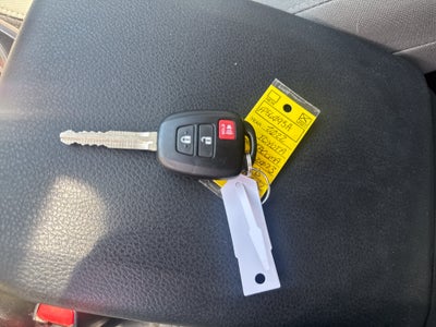 2022 Toyota Tacoma 4WD SR