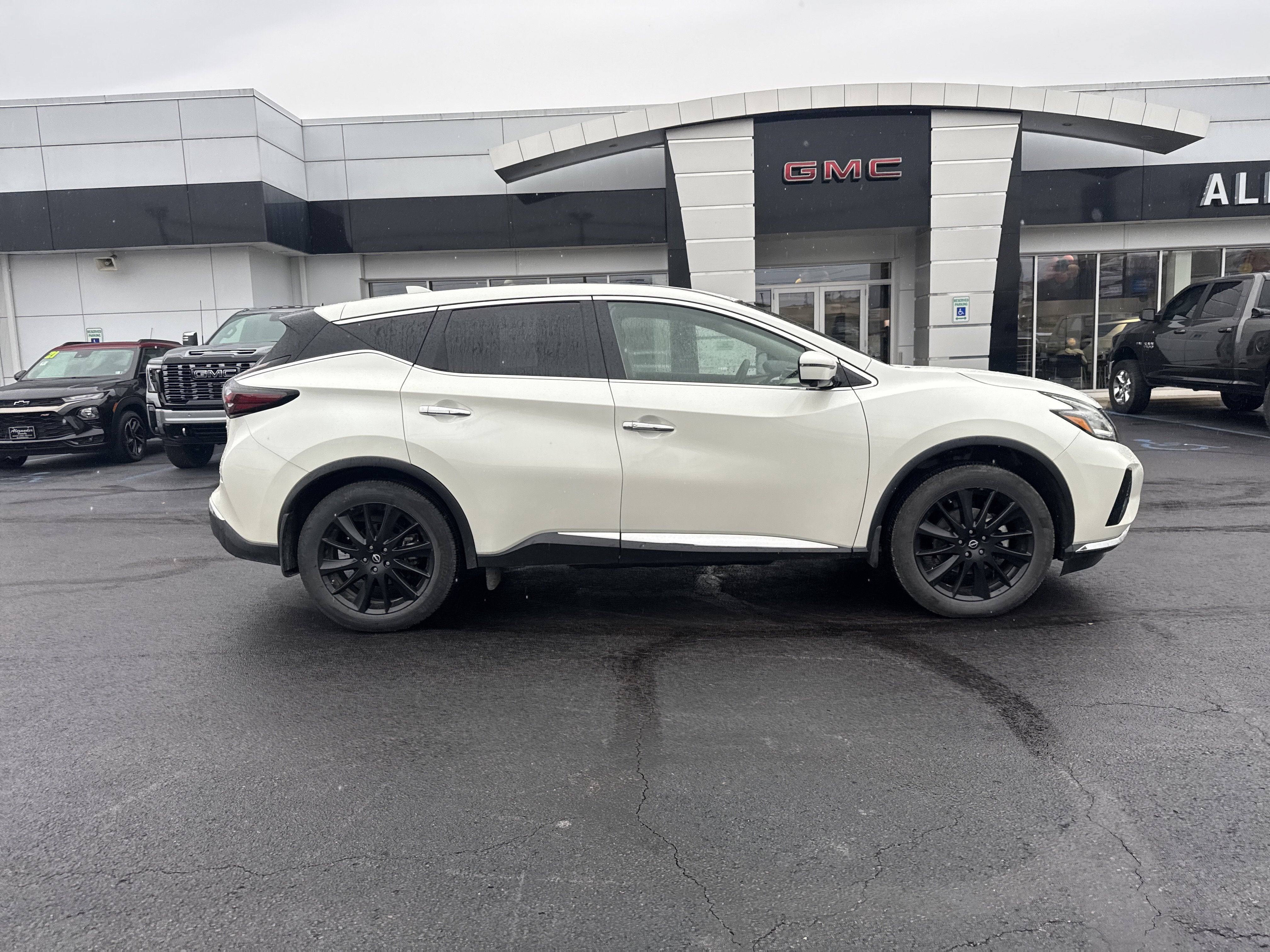 2024 Nissan Murano SL