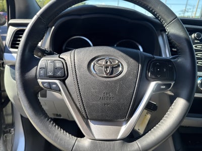 2015 Toyota Highlander LE