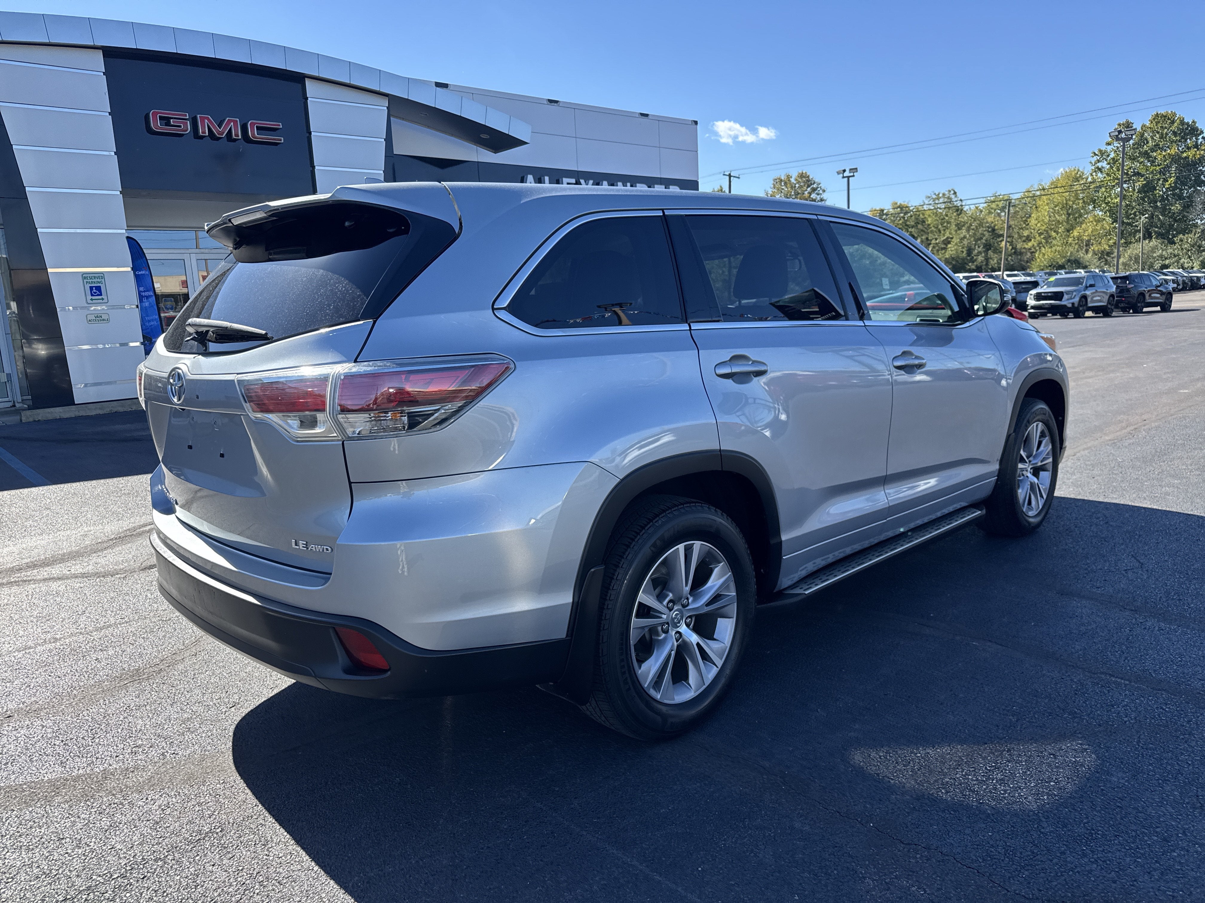2015 Toyota Highlander LE