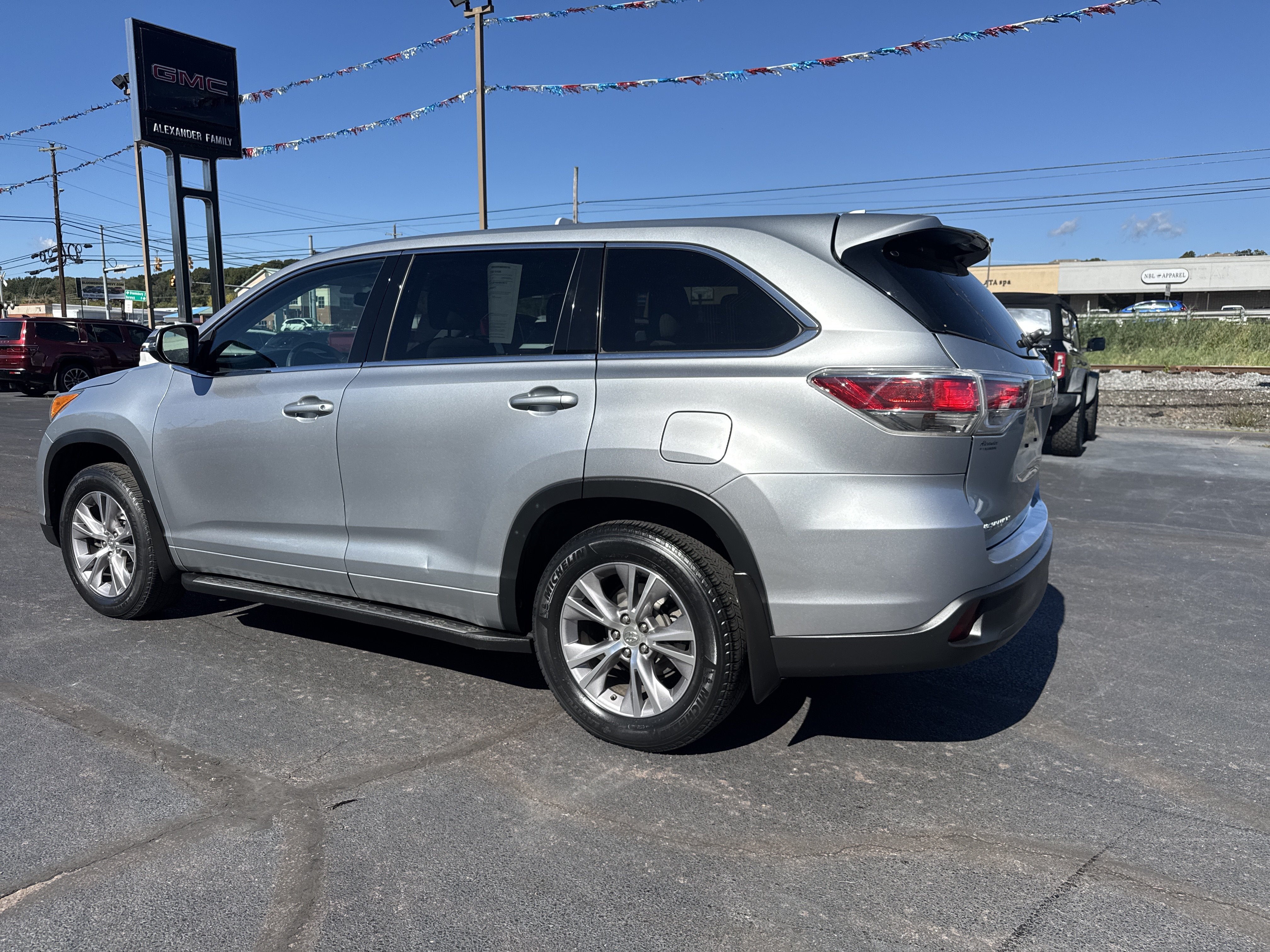 2015 Toyota Highlander LE