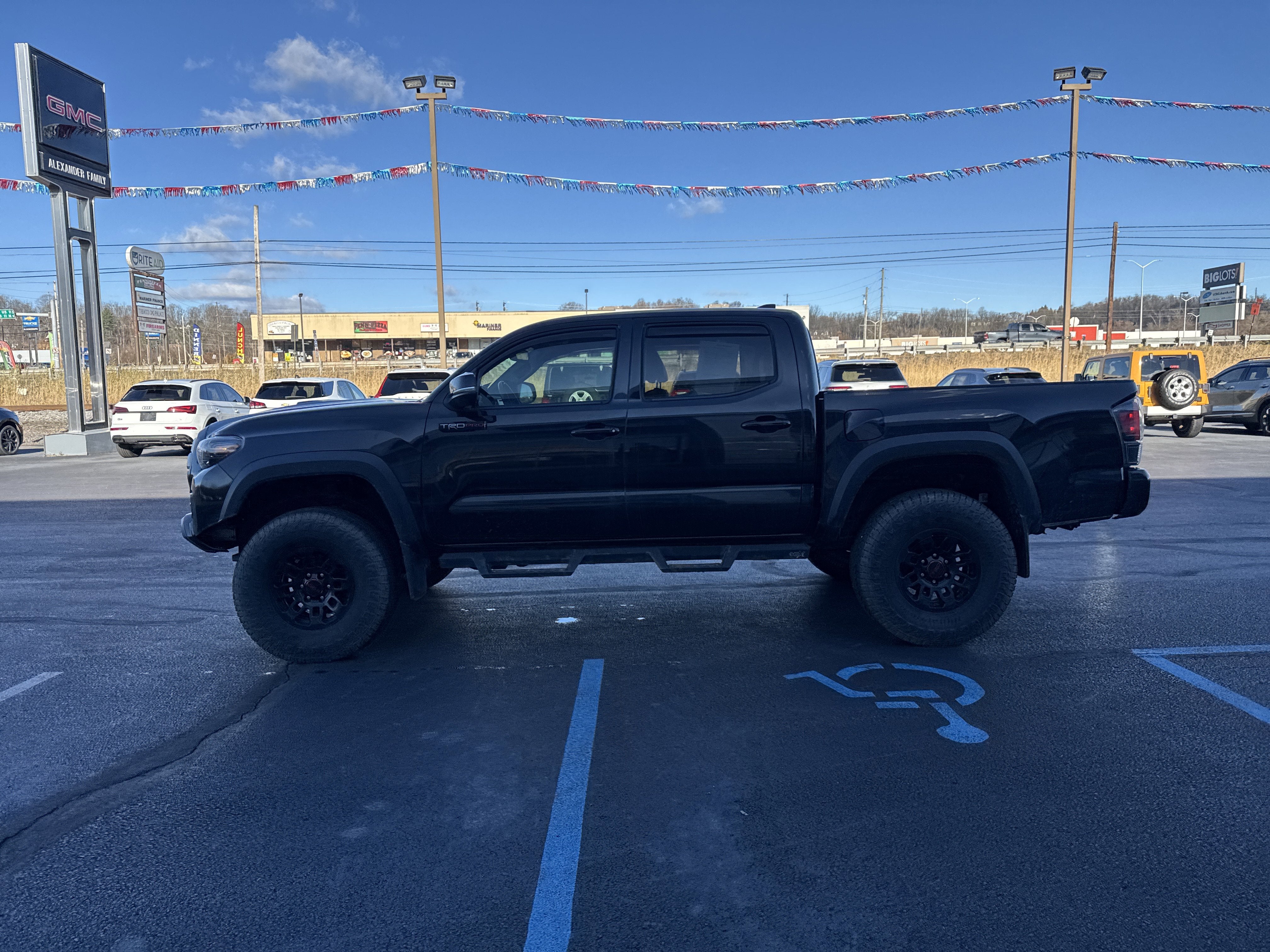 2019 Toyota Tacoma 4WD SR