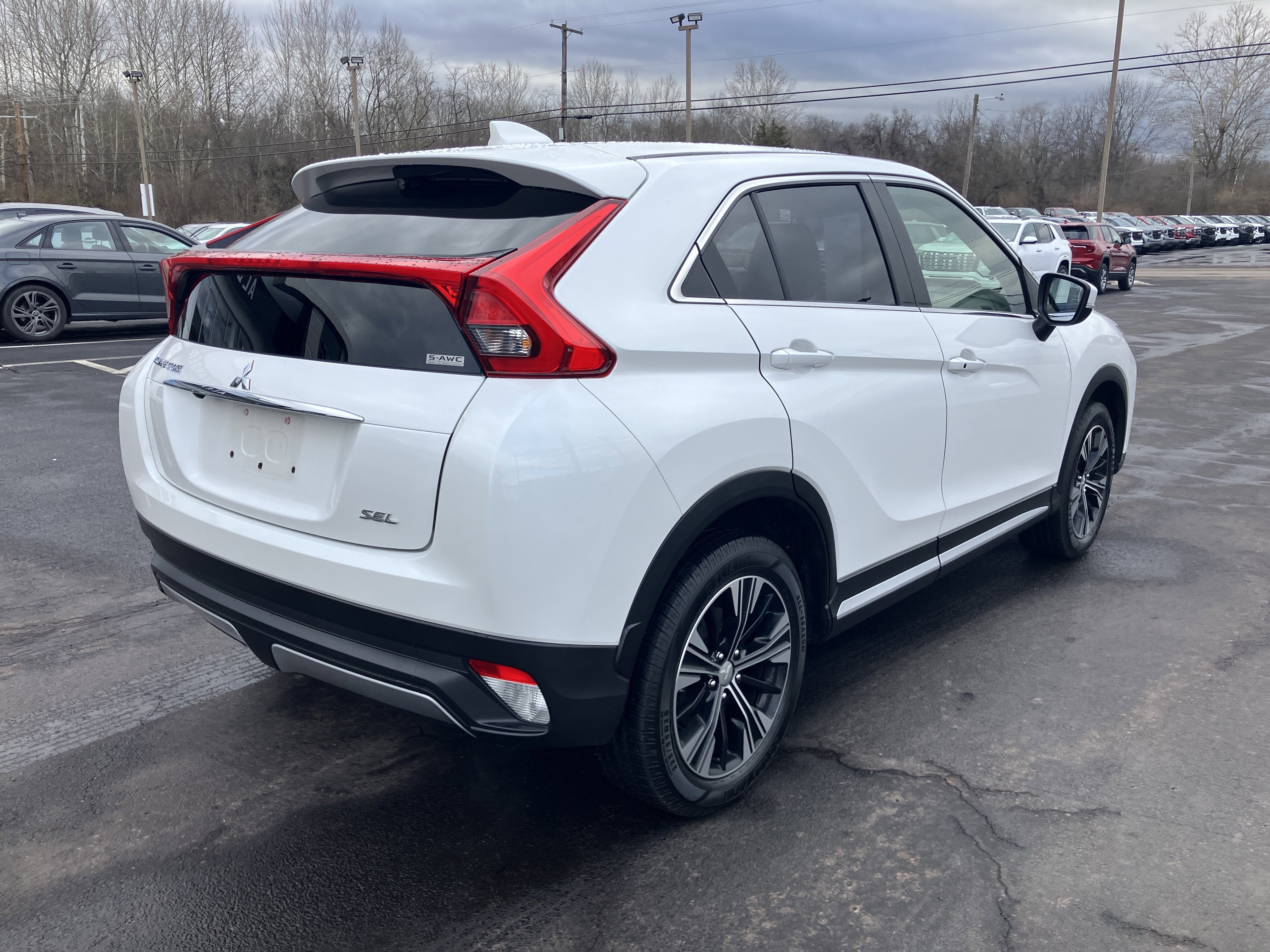 2020 Mitsubishi Eclipse Cross SE