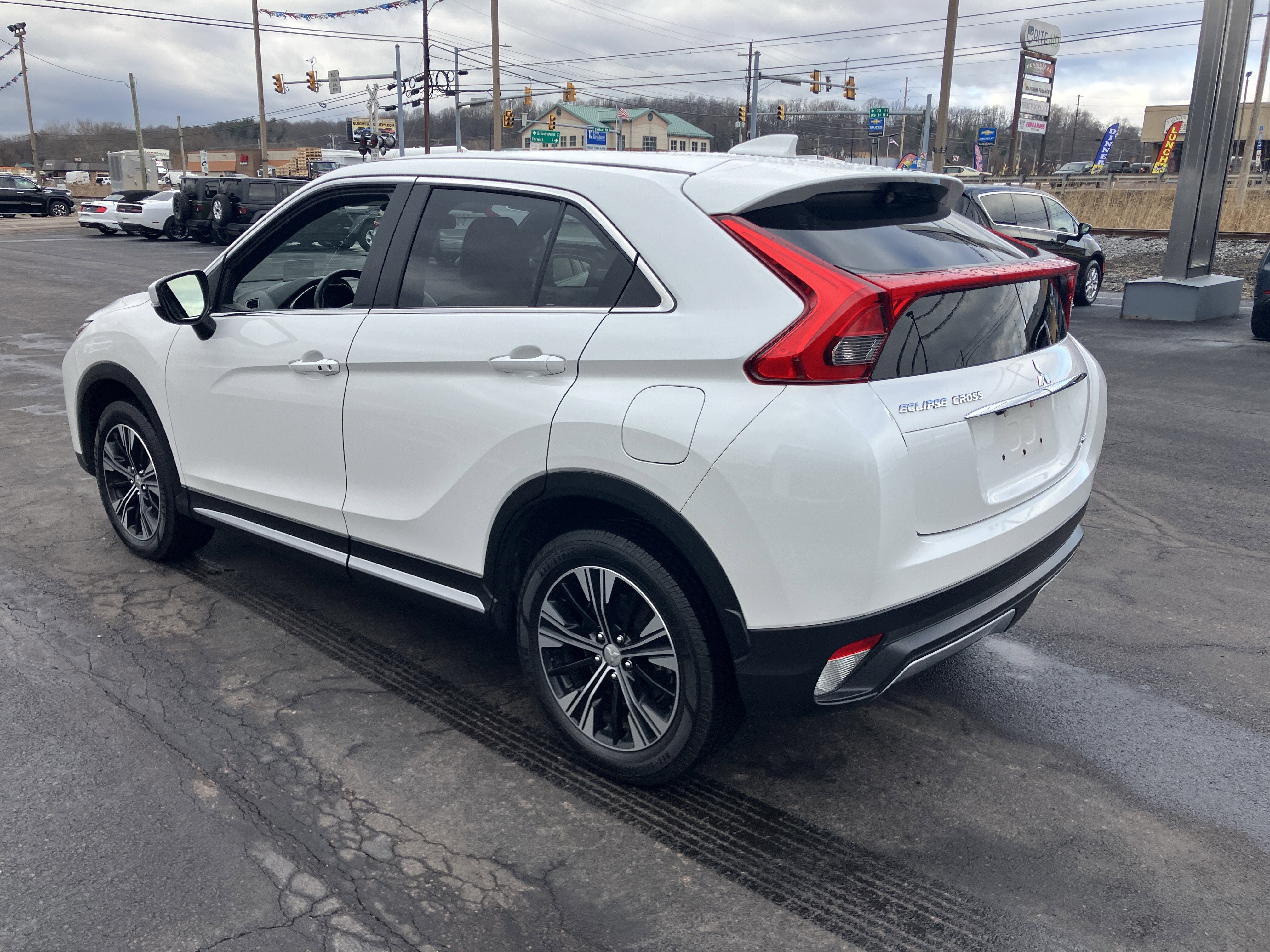 2020 Mitsubishi Eclipse Cross SE