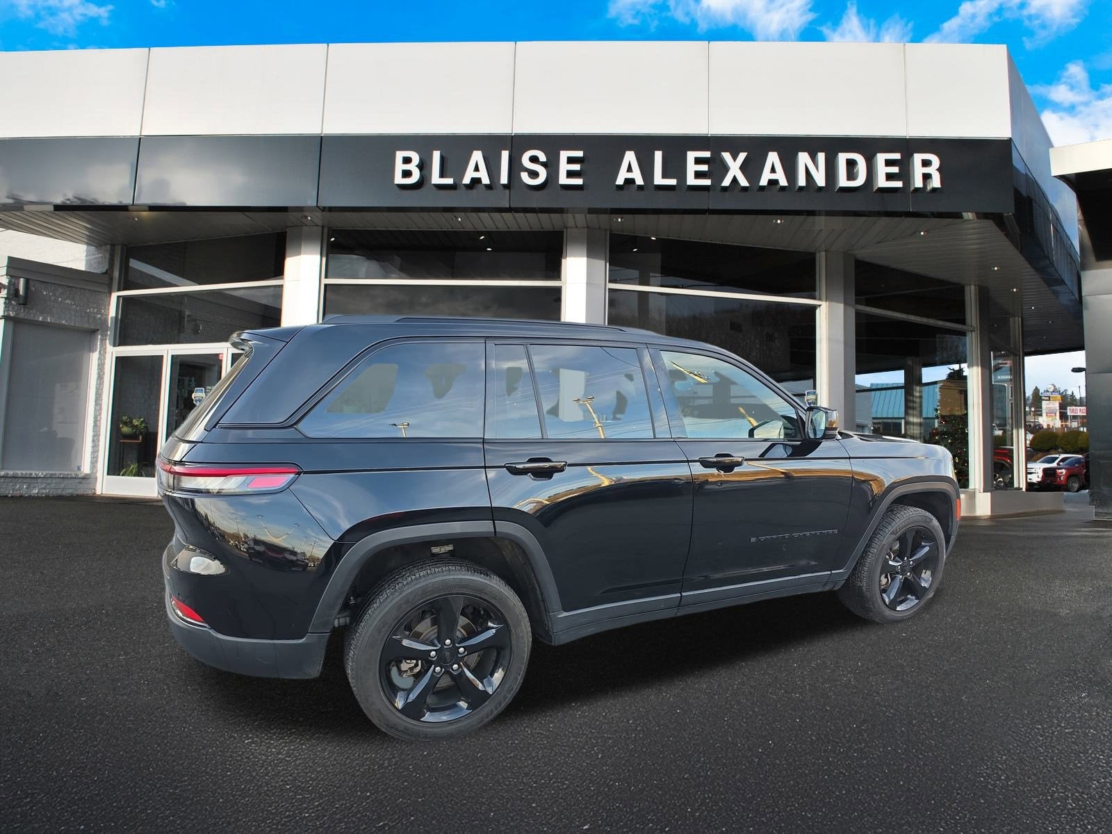 2023 Jeep Grand Cherokee Altitude