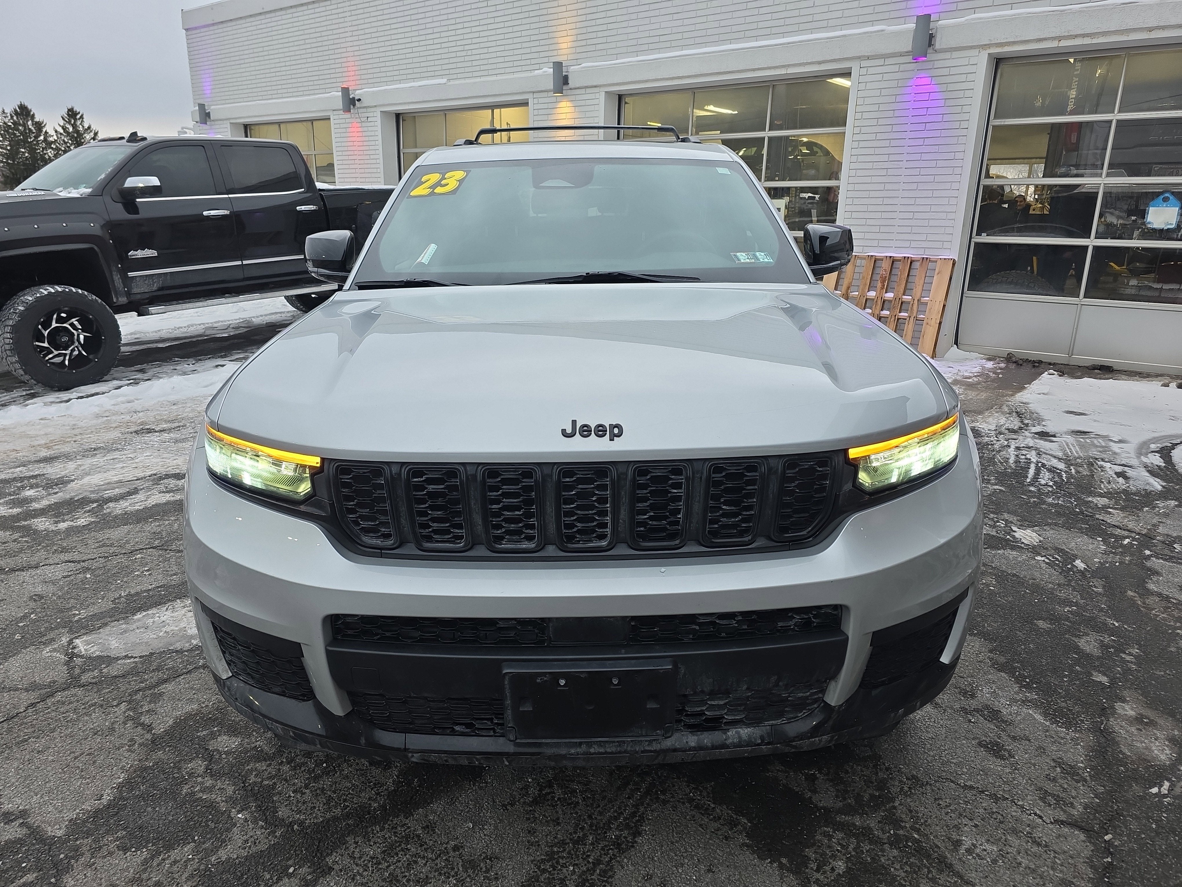 2023 Jeep Grand Cherokee L Altitude