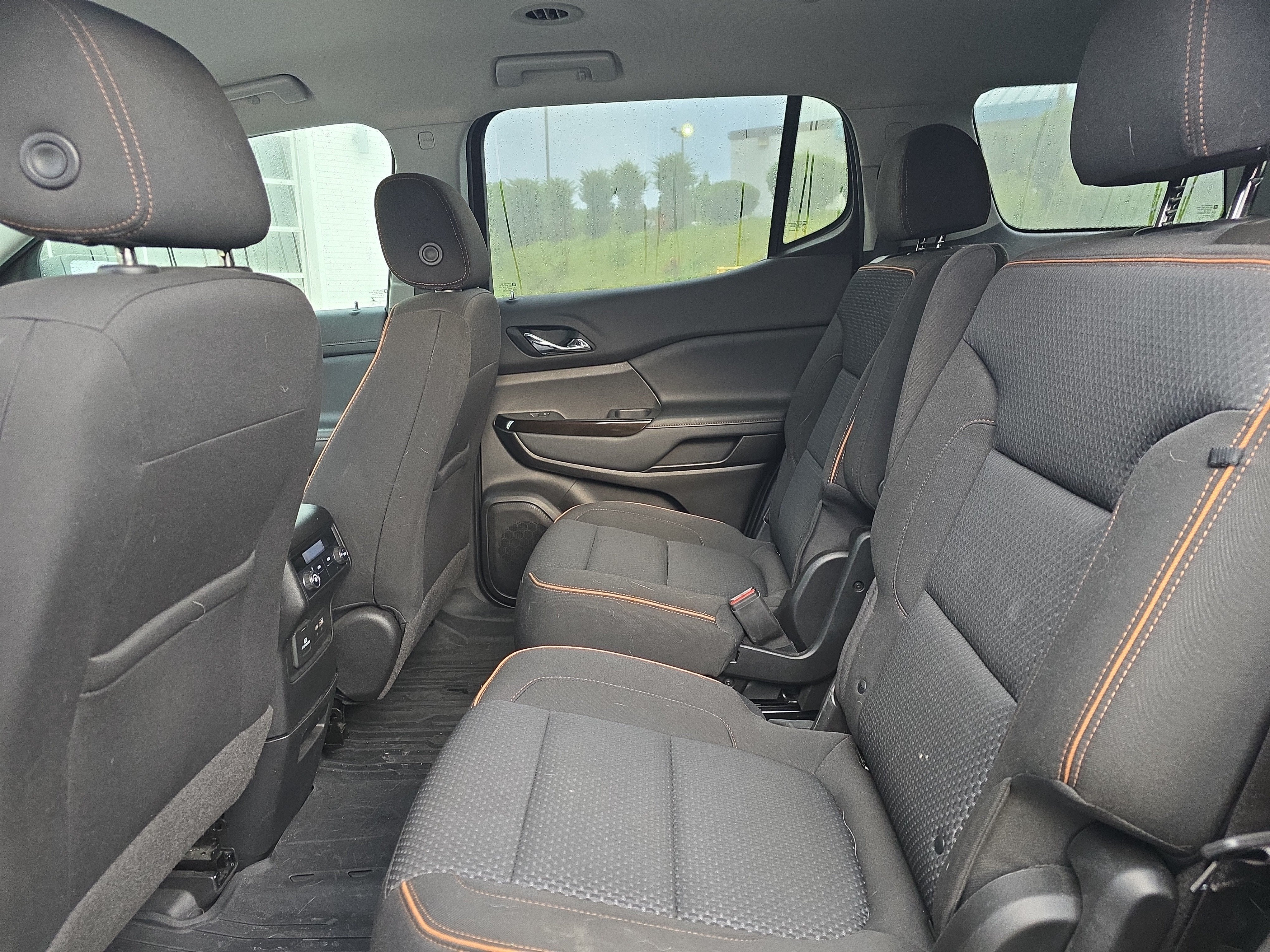 2021 GMC Acadia AT4