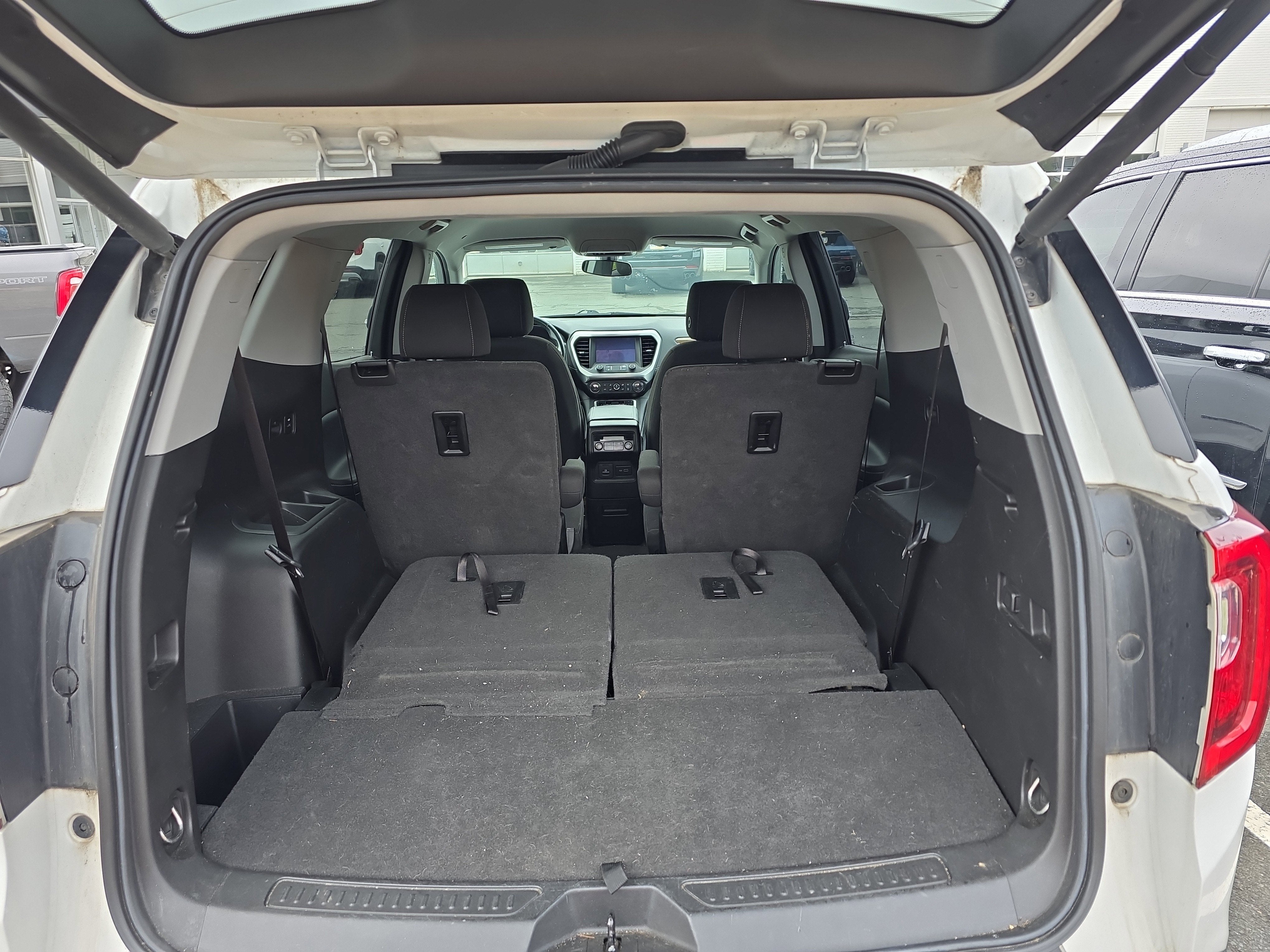 2020 GMC Acadia SLE