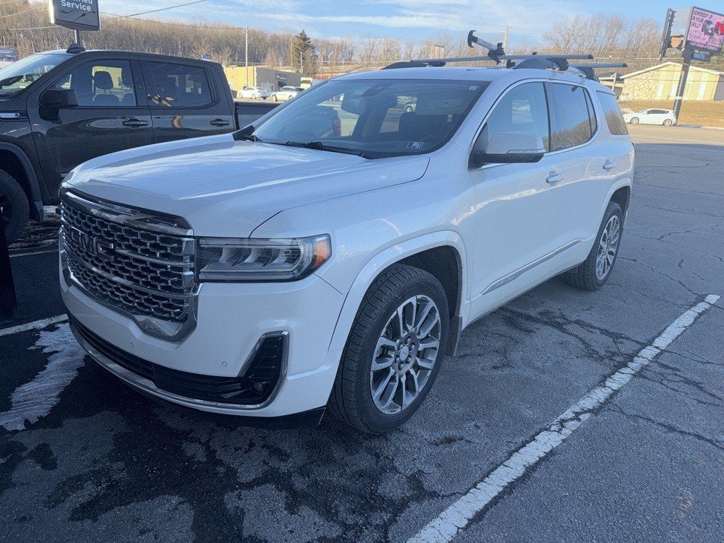 2023 GMC Acadia Denali