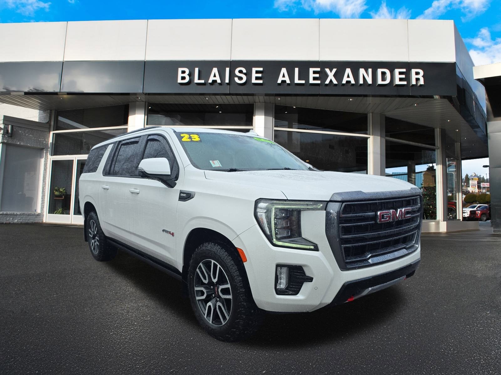 2023 GMC Yukon XL AT4