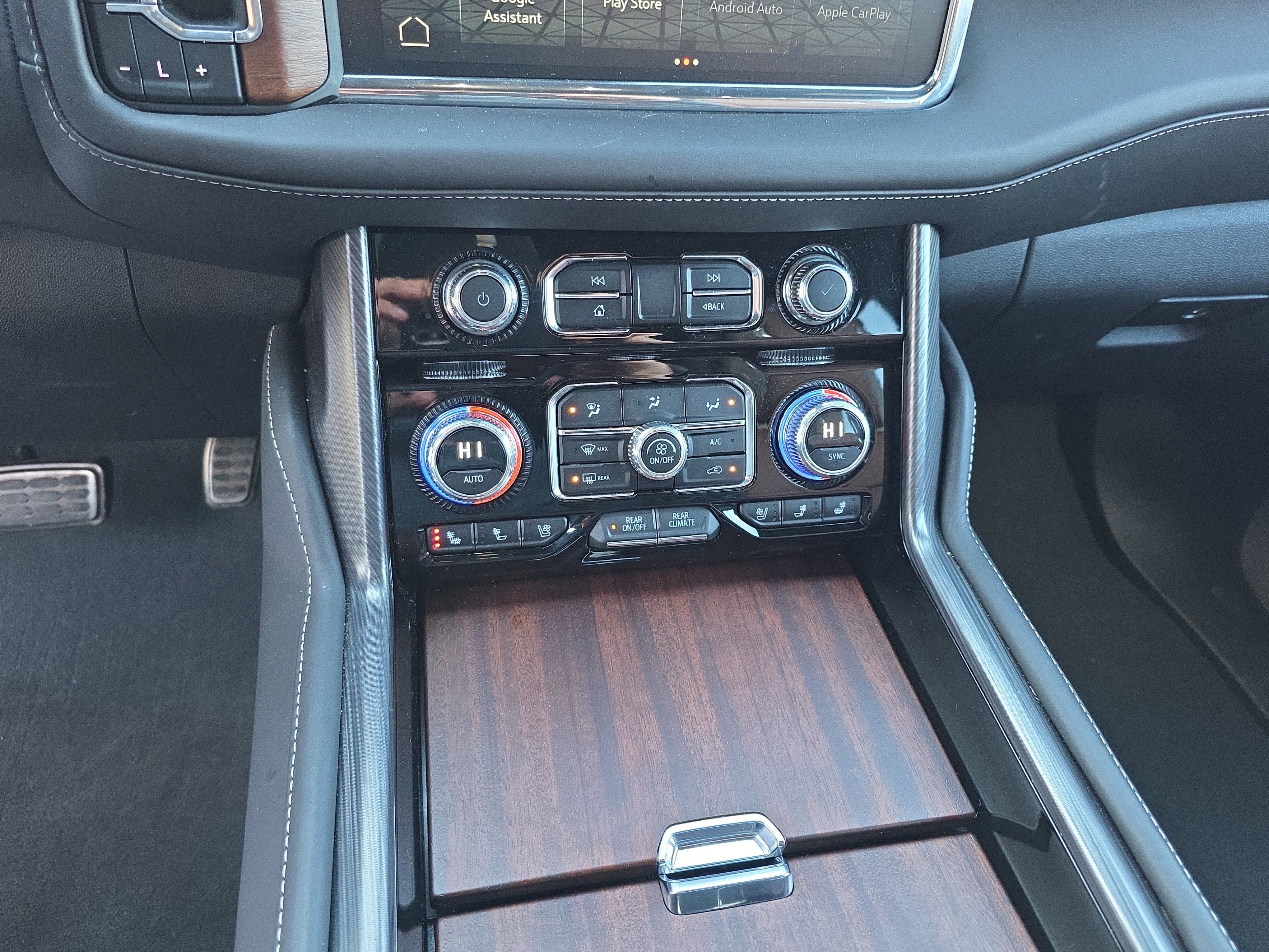 2023 GMC Yukon XL Denali Ultimate