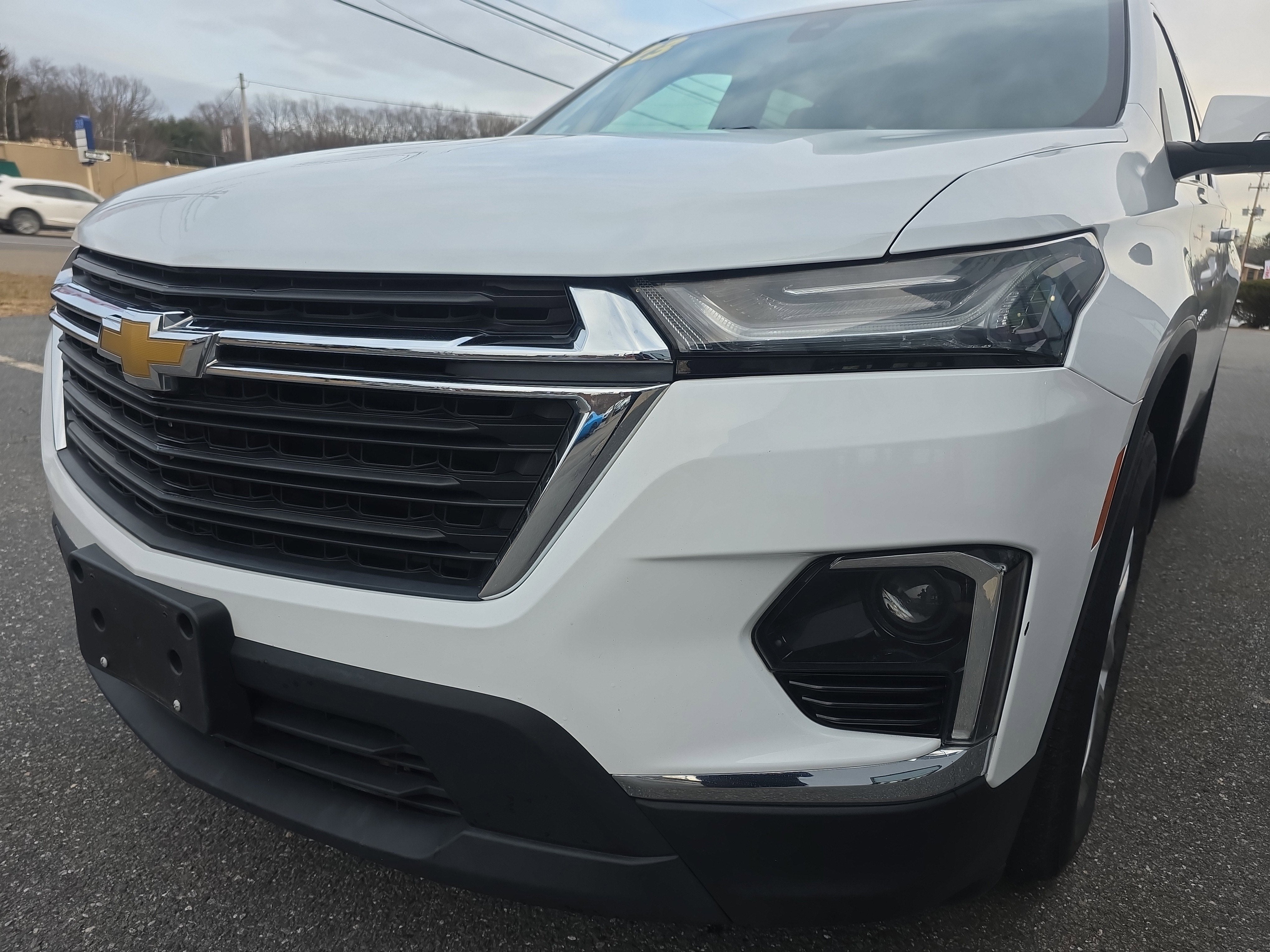 2023 Chevrolet Traverse LS
