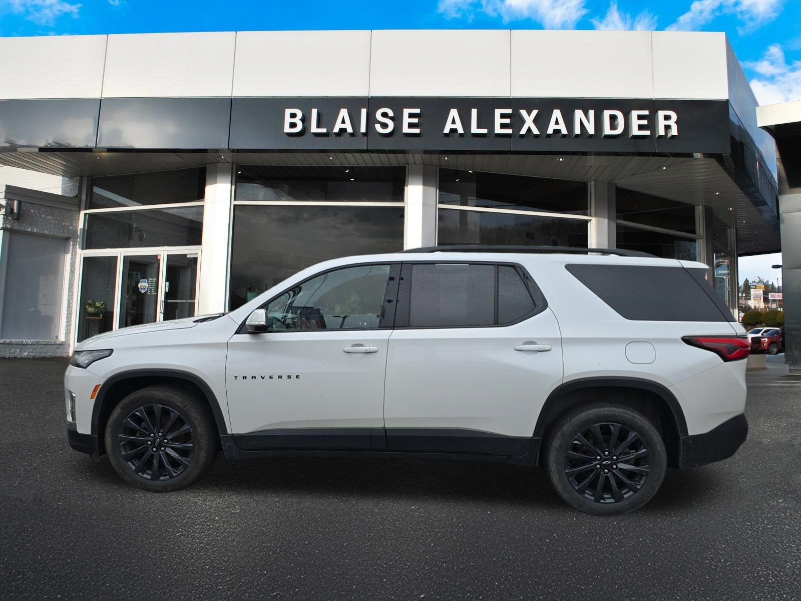 2023 Chevrolet Traverse RS