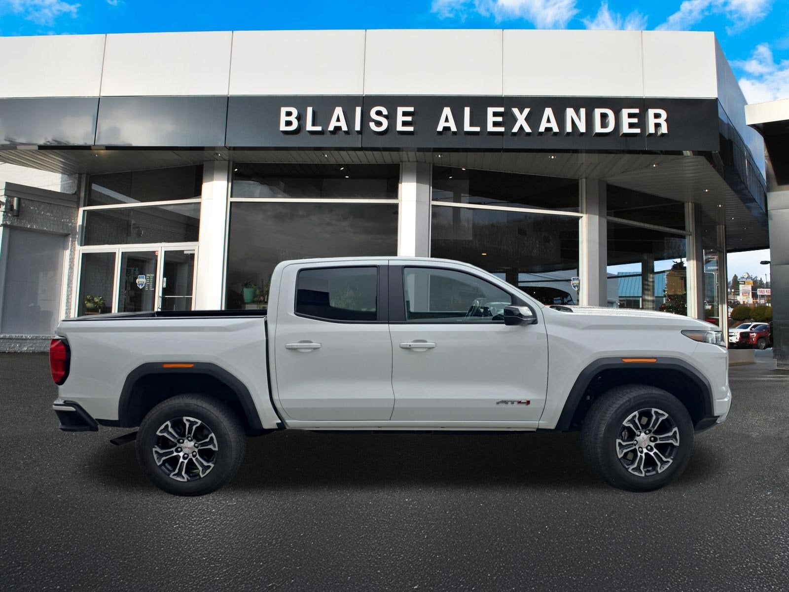 2023 GMC Canyon AT4