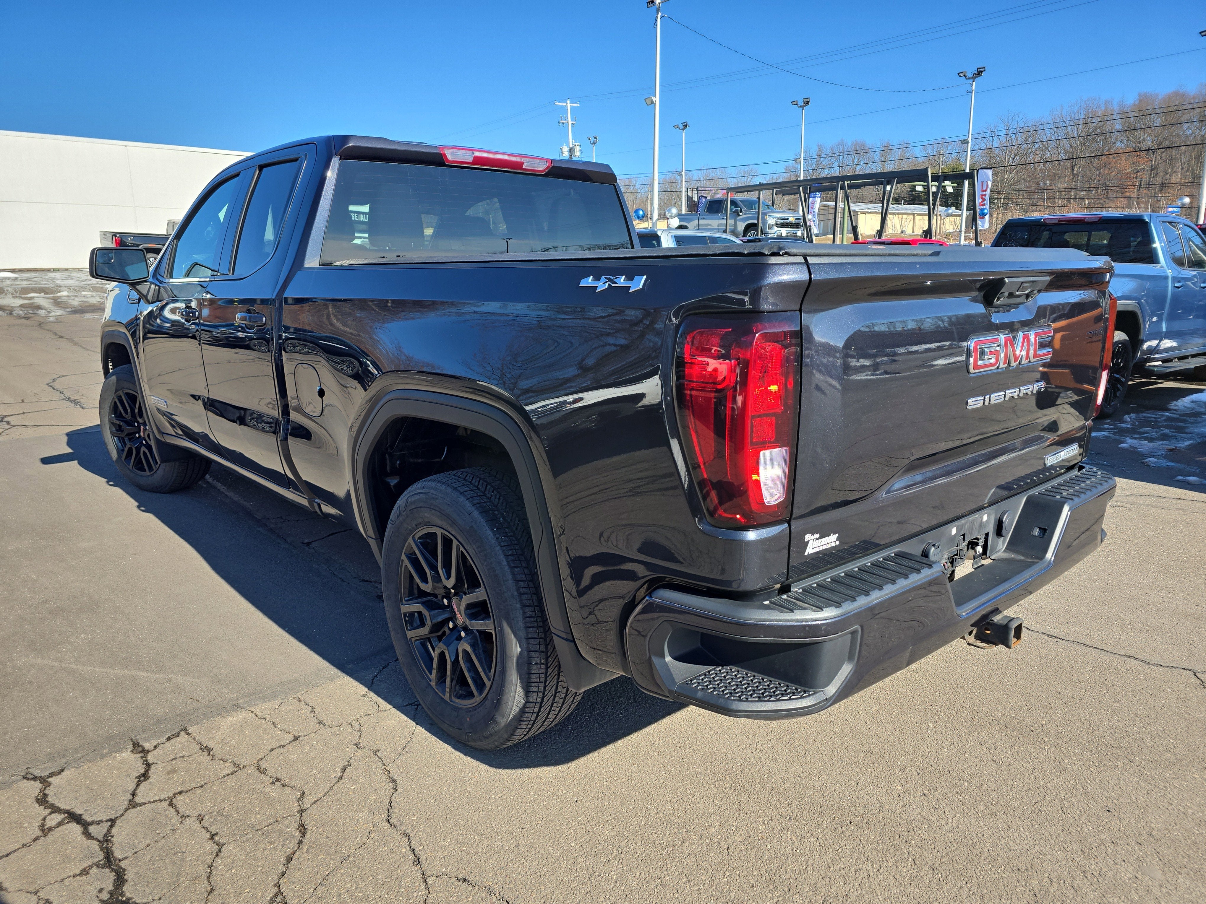 2023 GMC Sierra 1500 Elevation