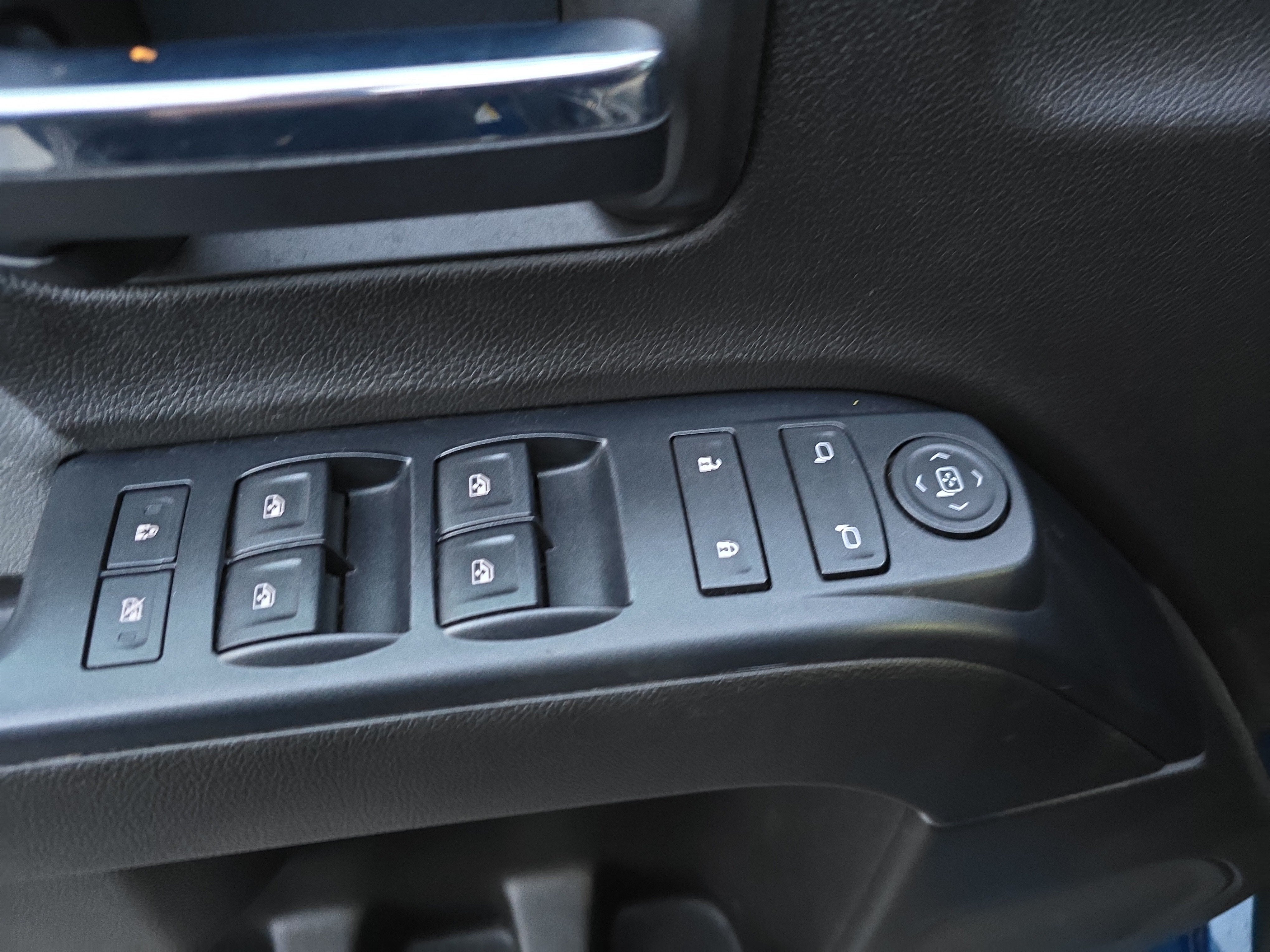 2016 GMC Sierra 1500 DBL CAB 4WD 143.5