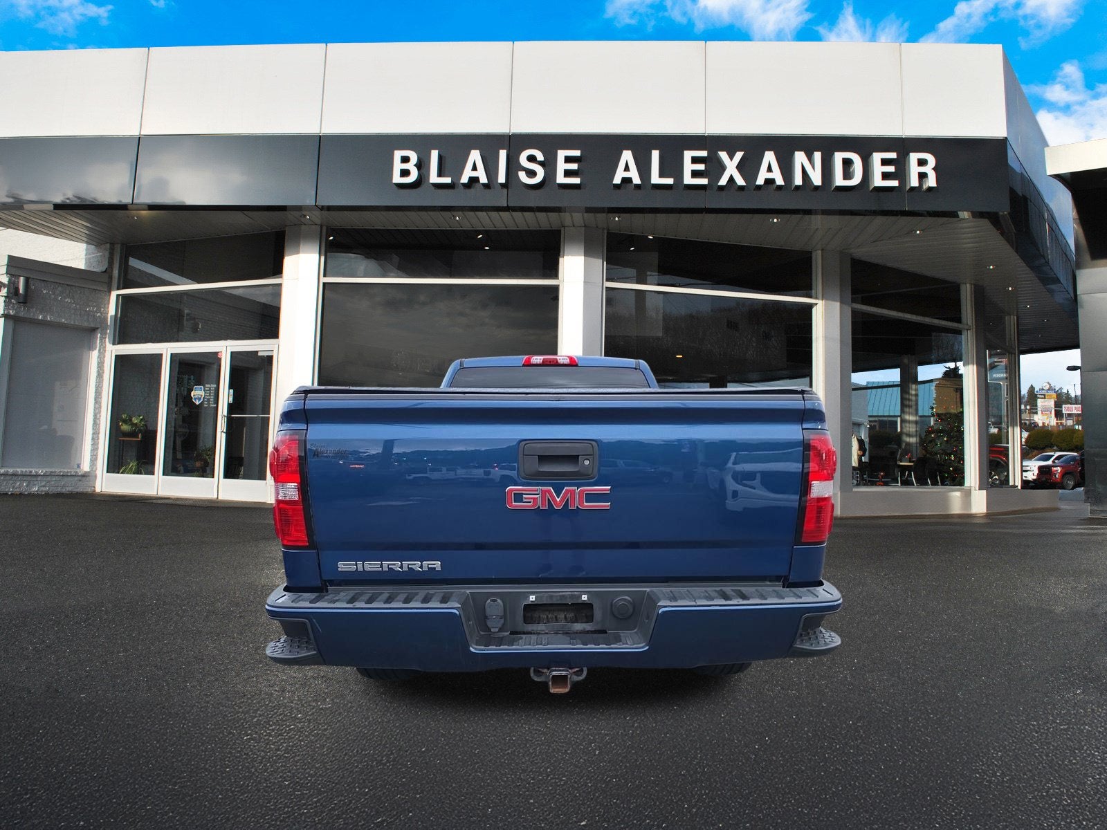 2016 GMC Sierra 1500 DBL CAB 4WD 143.5