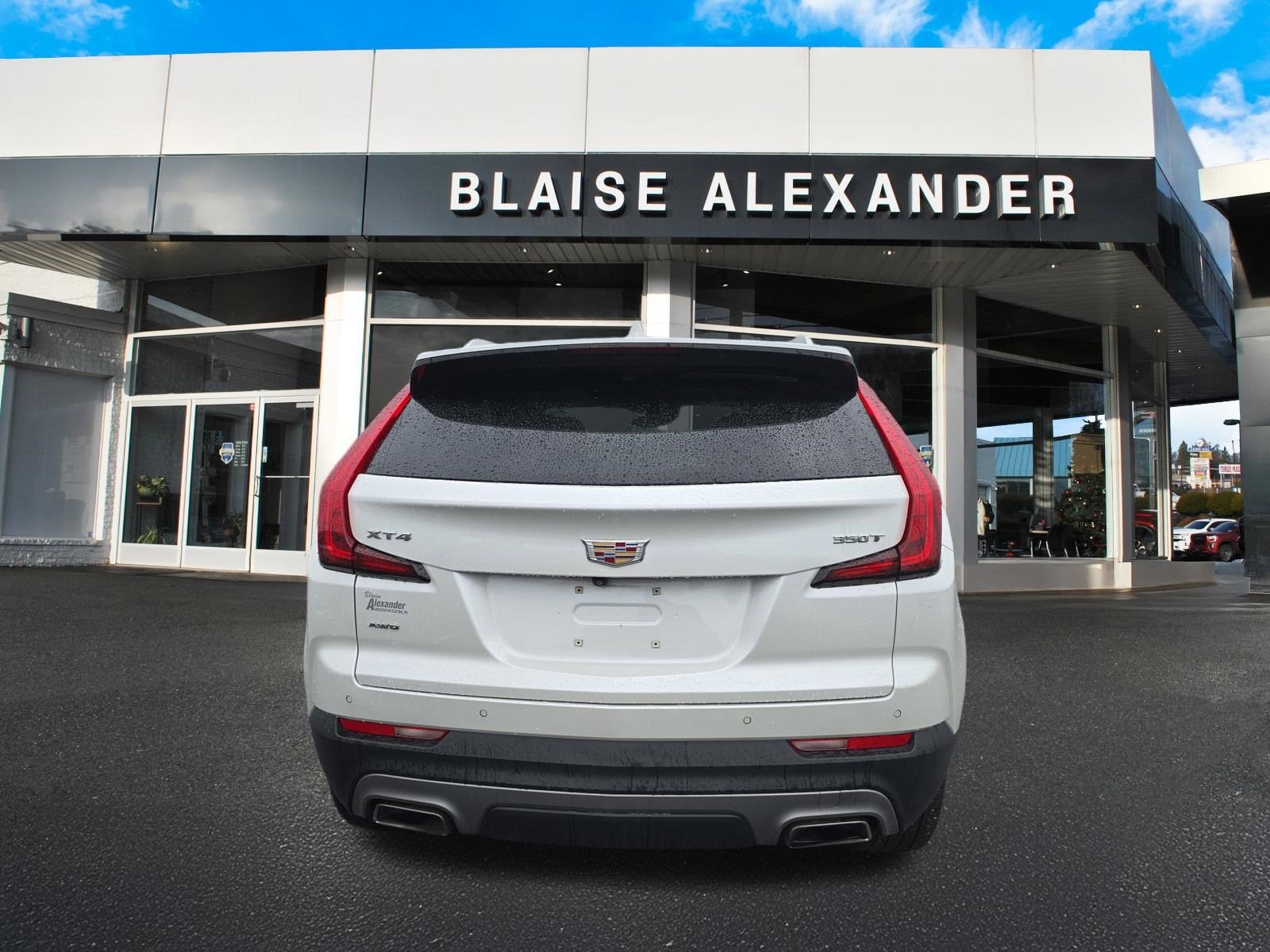 2023 Cadillac XT4 Premium Luxury