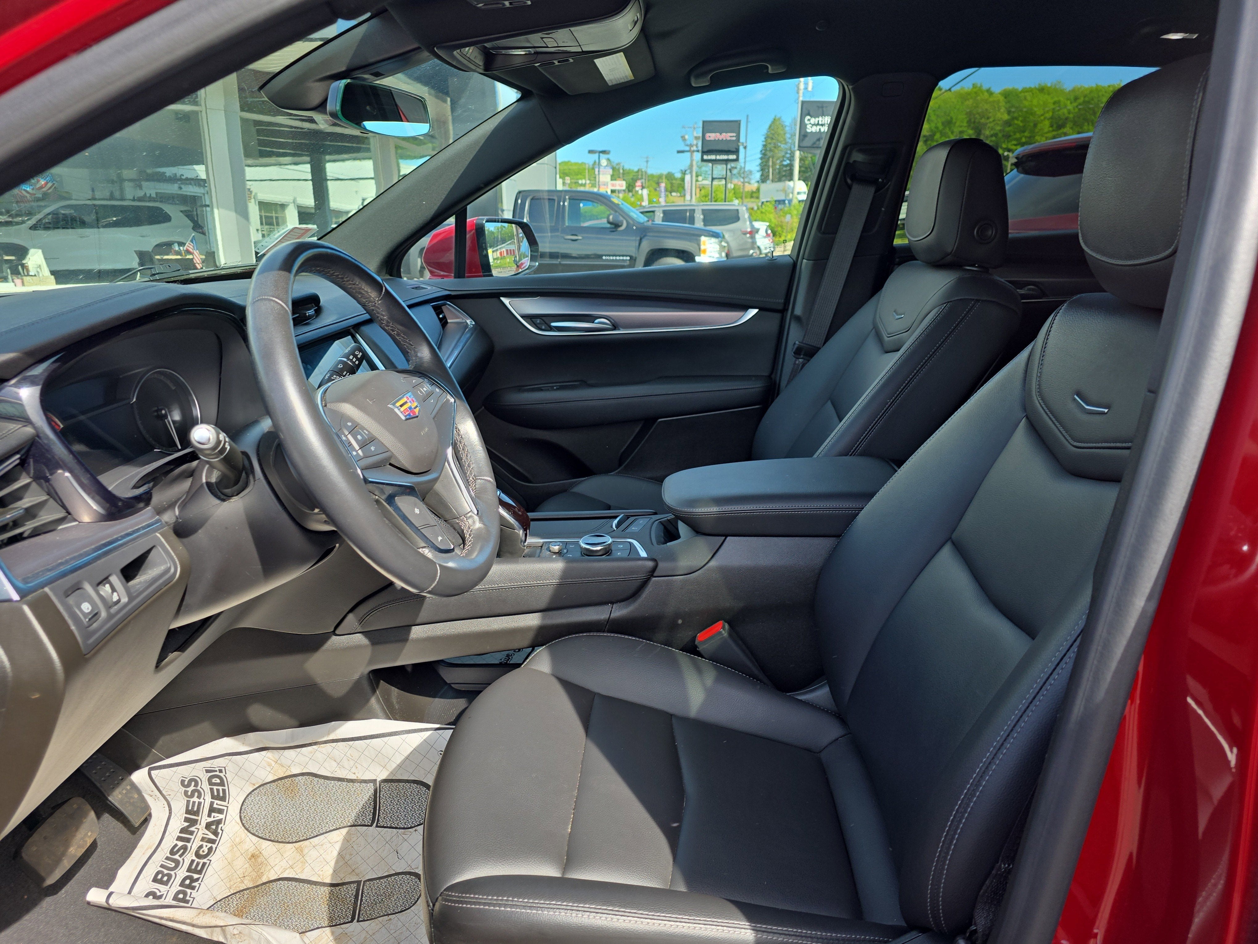 2023 Cadillac XT5 Luxury