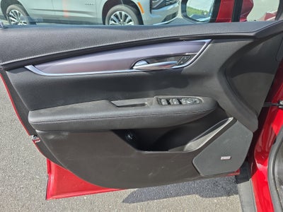 2023 Cadillac XT5 Luxury