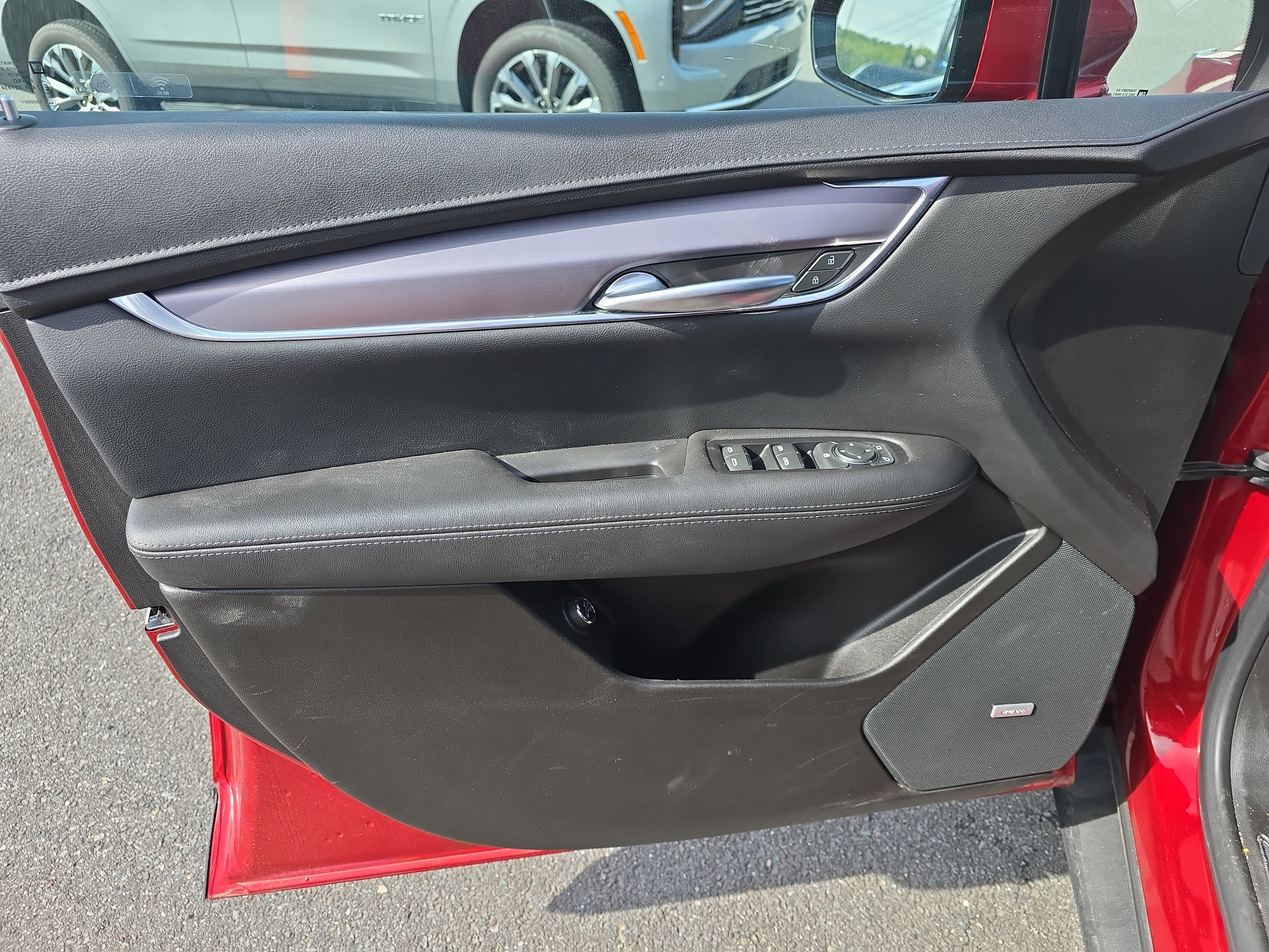 2023 Cadillac XT5 Luxury