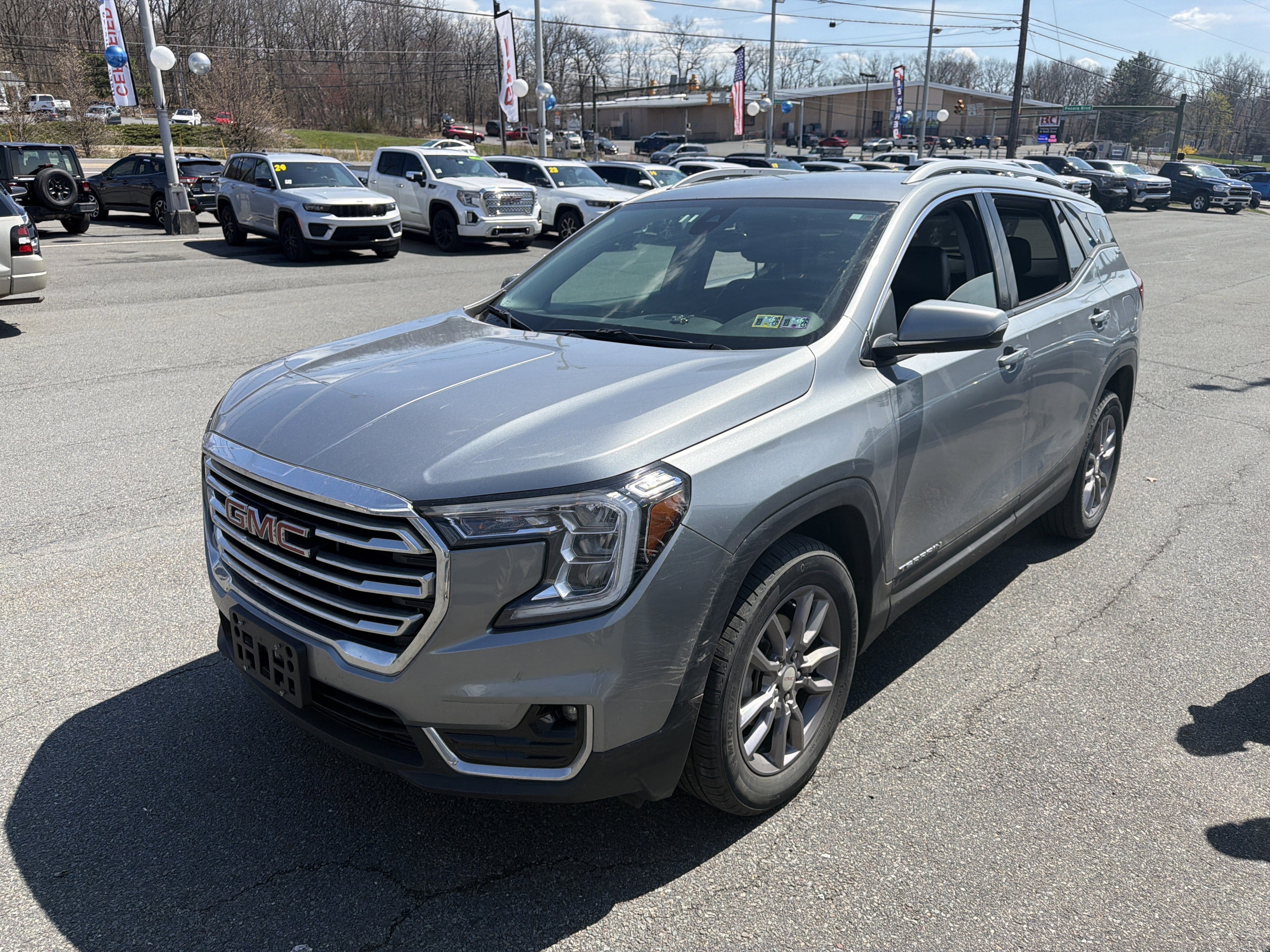 2024 GMC Terrain SLT