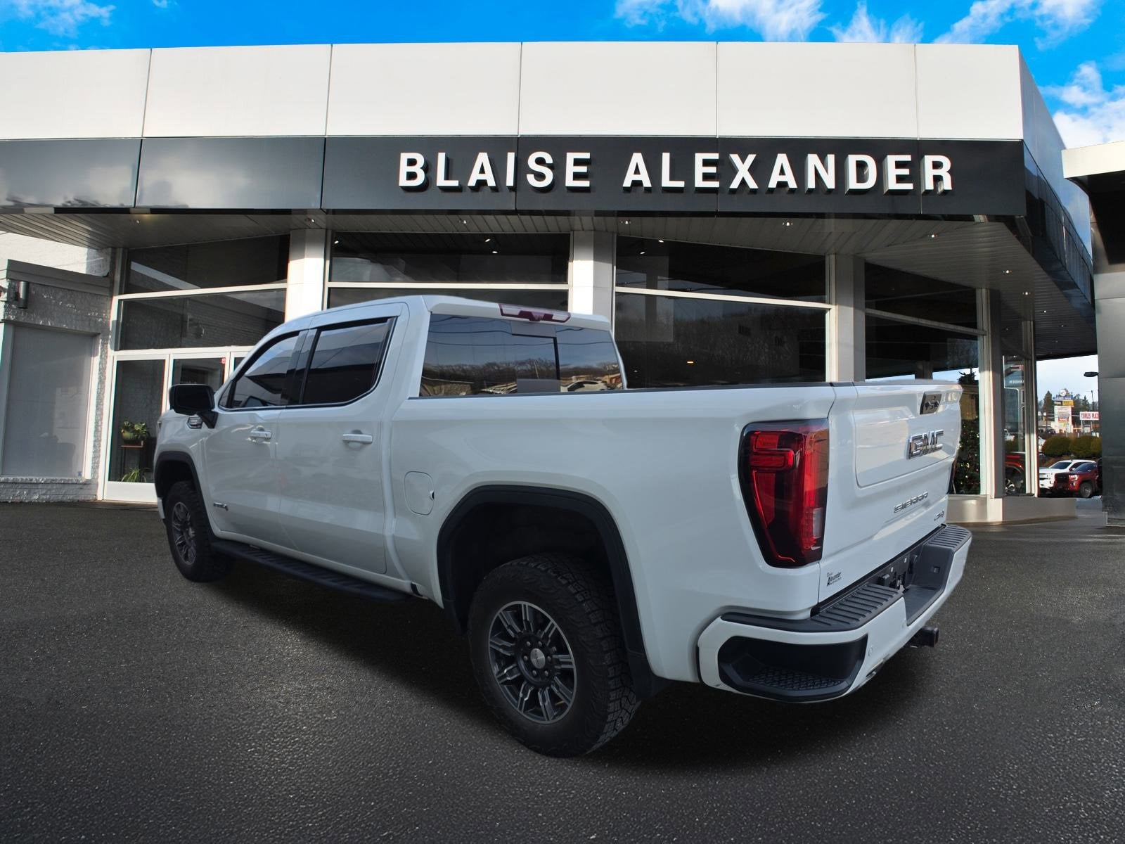 2024 GMC Sierra 1500 AT4