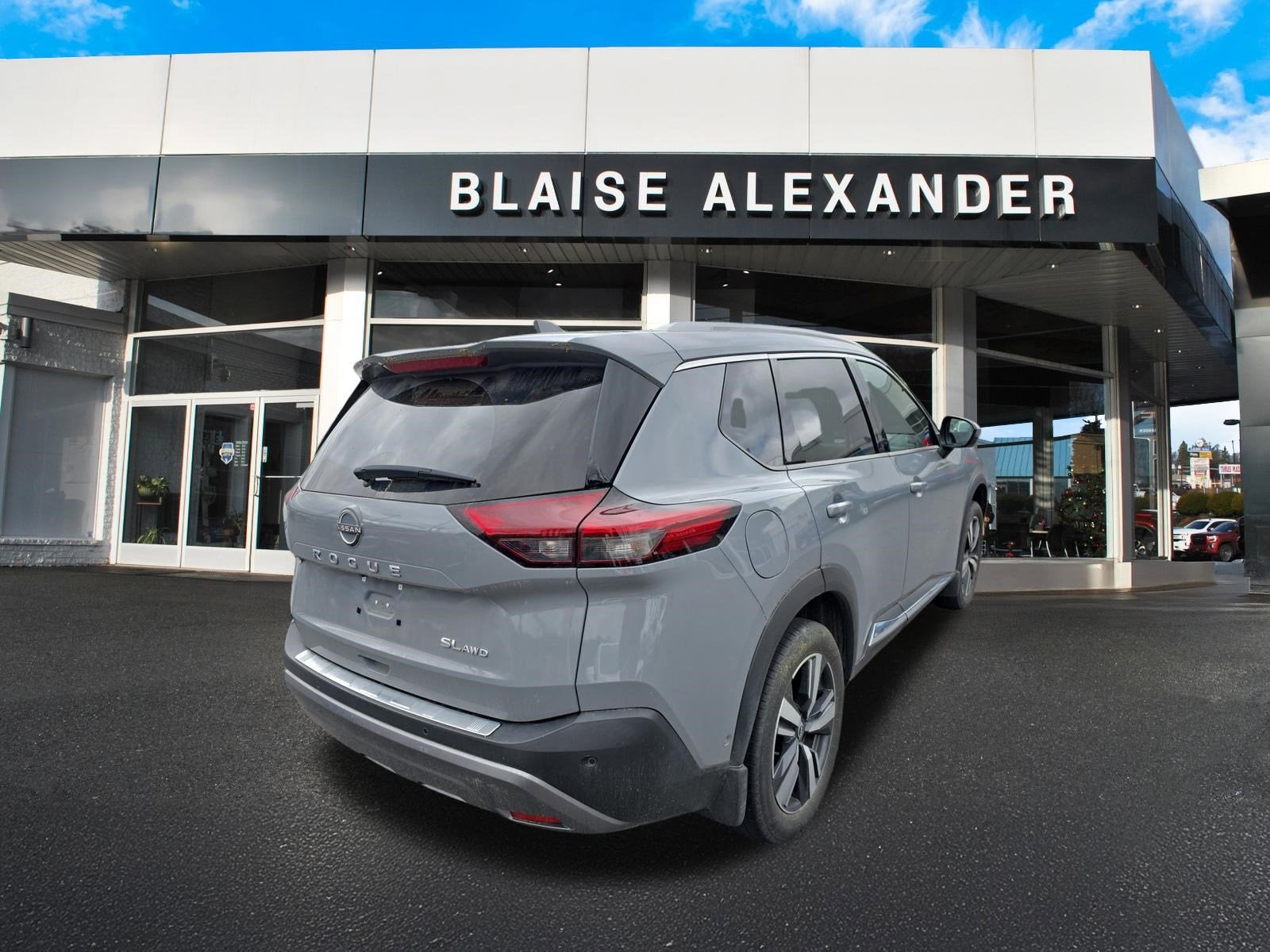2023 Nissan Rogue SL