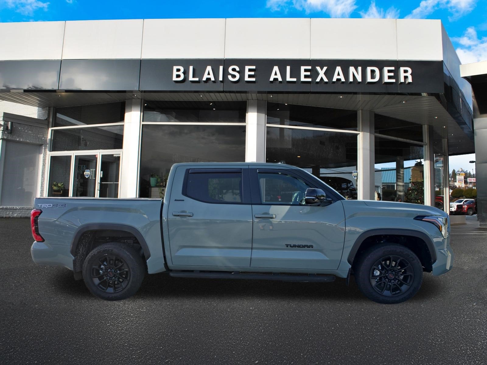 2025 Toyota Tundra 4WD SR5