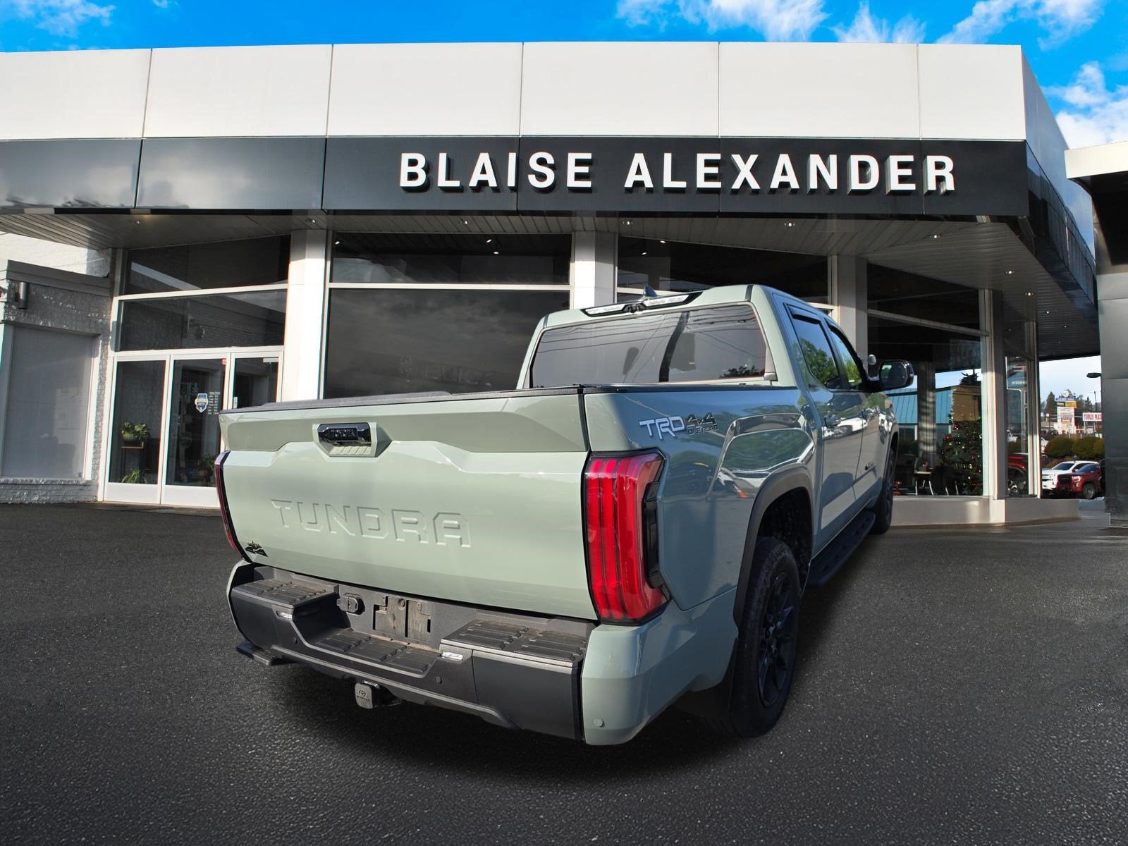 2025 Toyota Tundra 4WD SR5