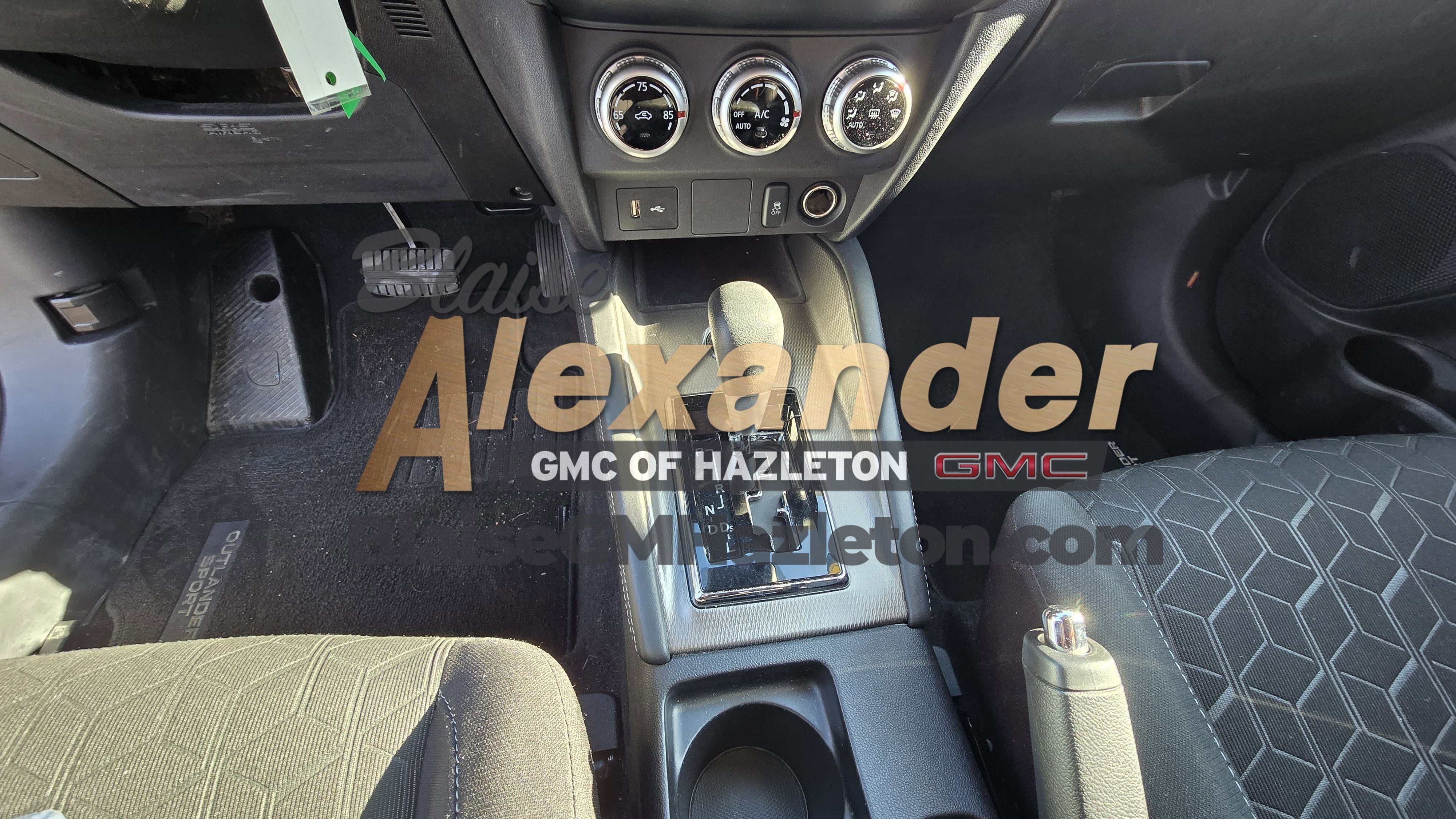 2025 Mitsubishi Outlander Sport S