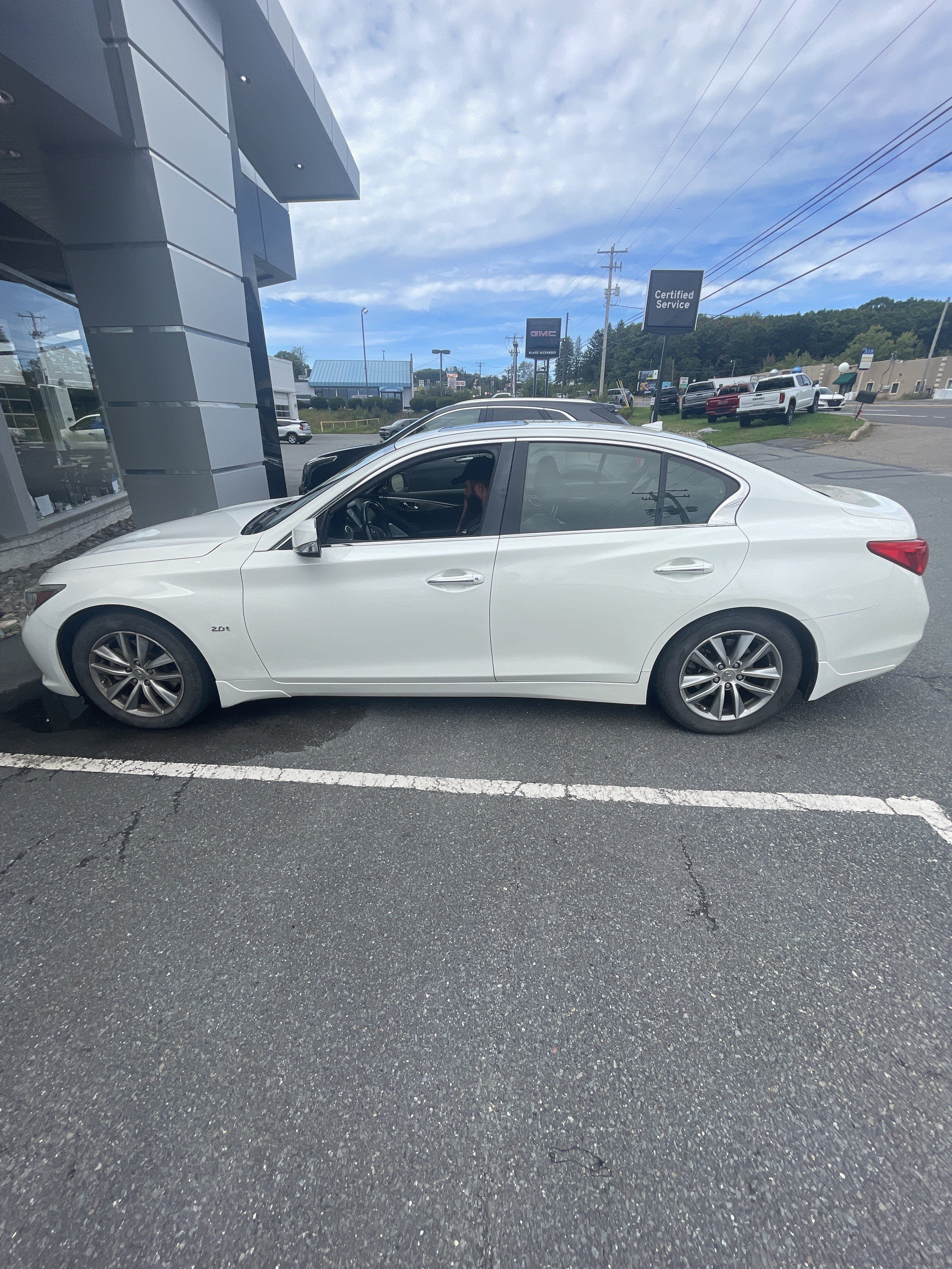 2017 INFINITI Q50 2.0t Premium