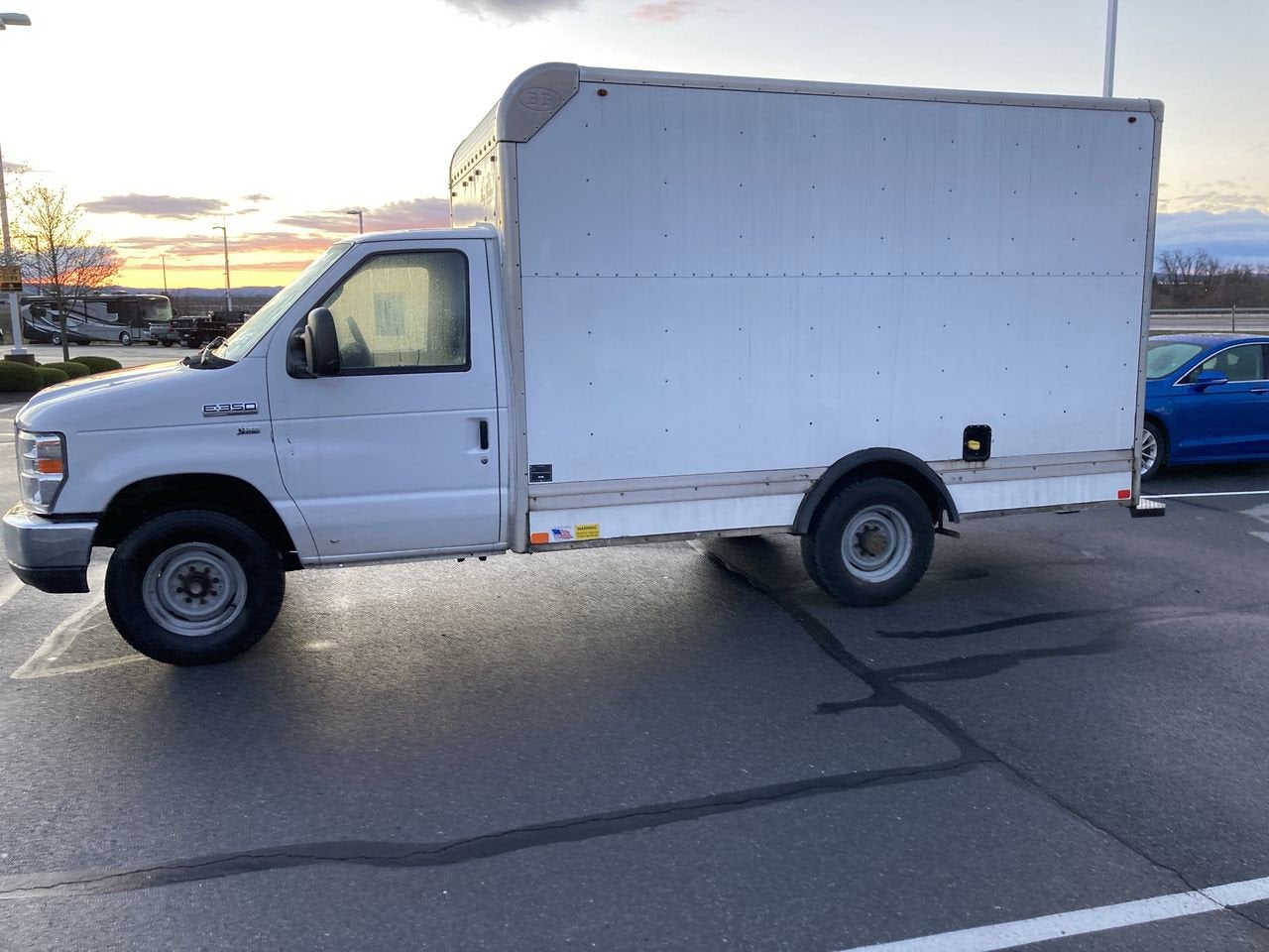 2018 Ford E-Series Cutaway E-350 WB