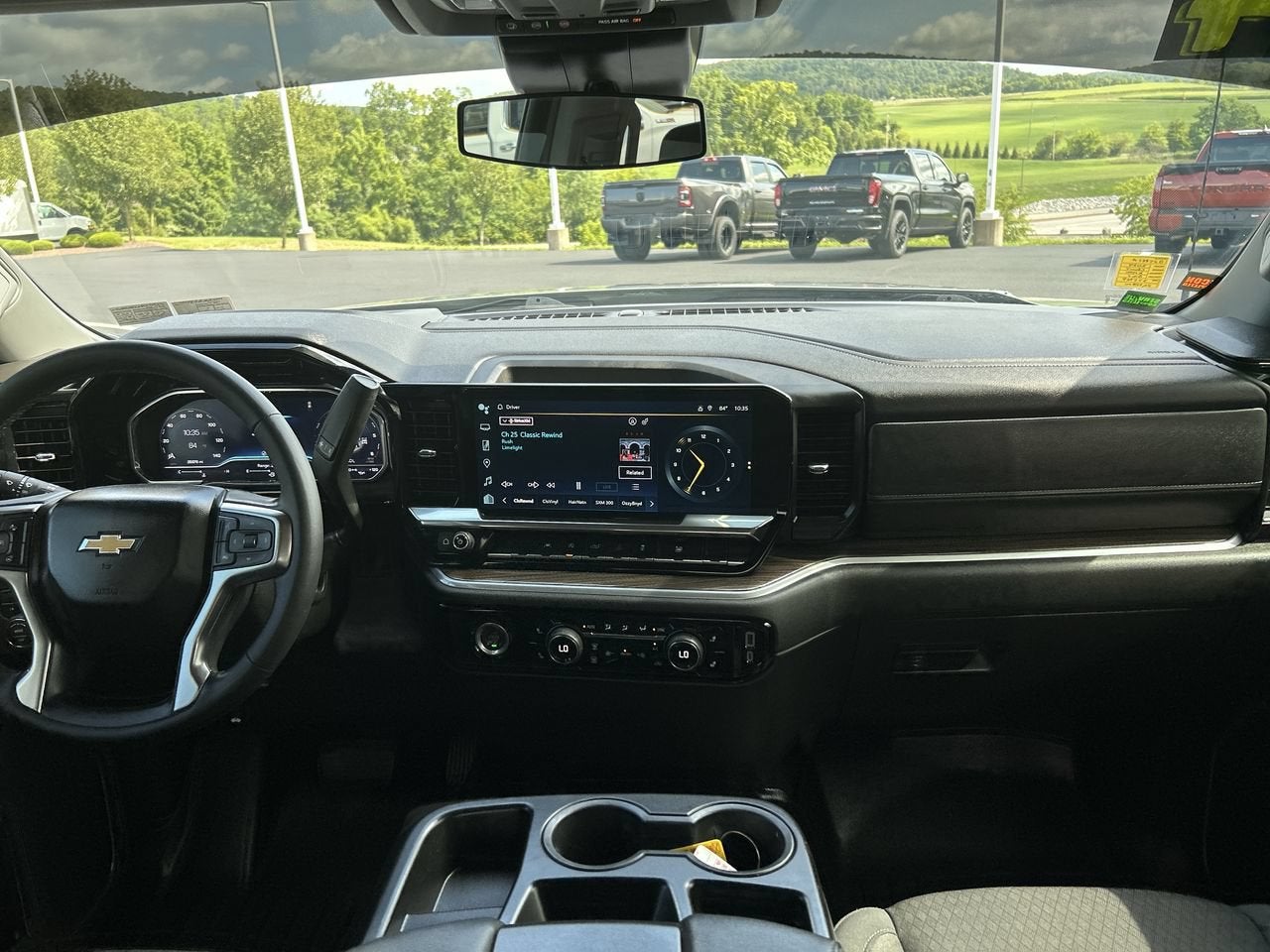 2024 Chevrolet Silverado 1500 LT (2FL)