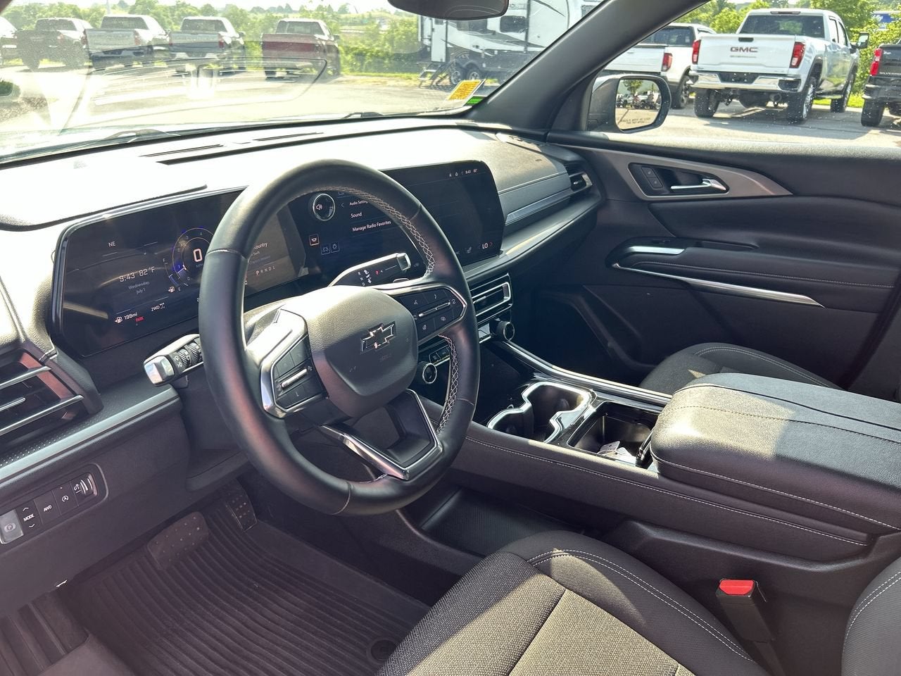 2024 Chevrolet Traverse LS