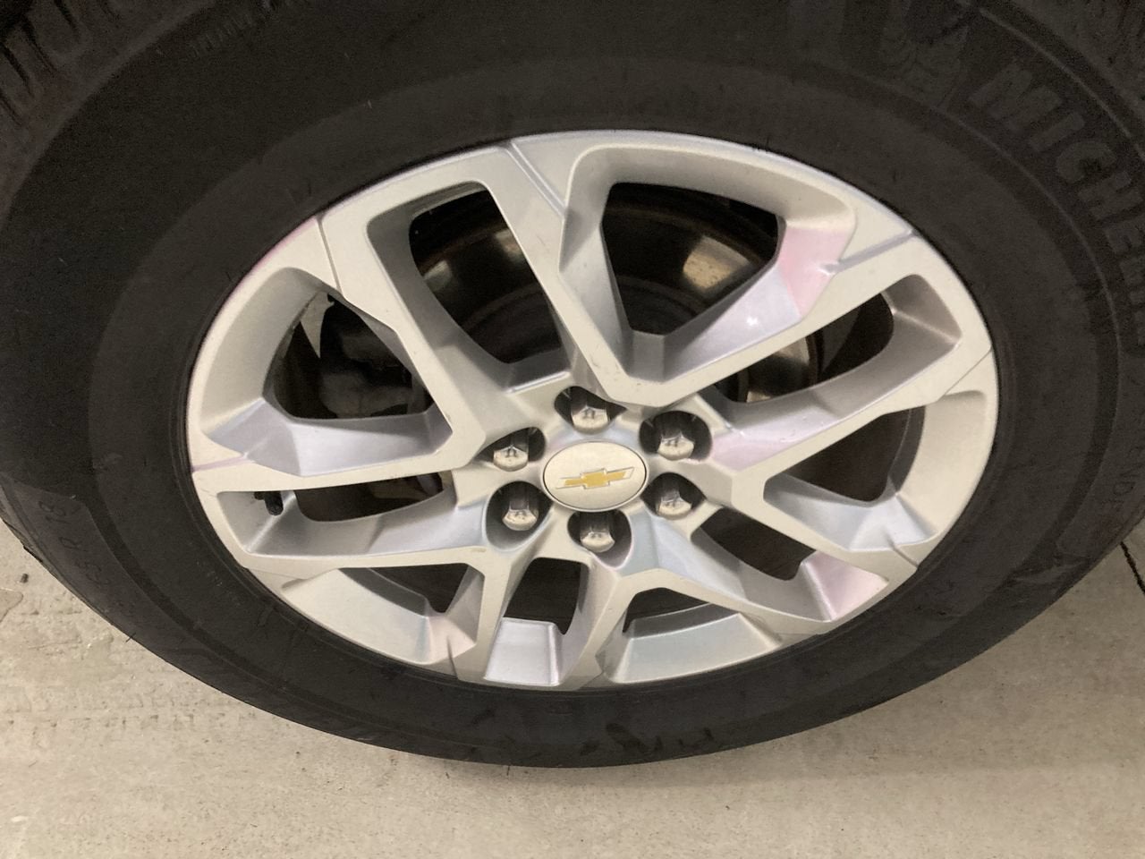 2021 Chevrolet Traverse LT Cloth